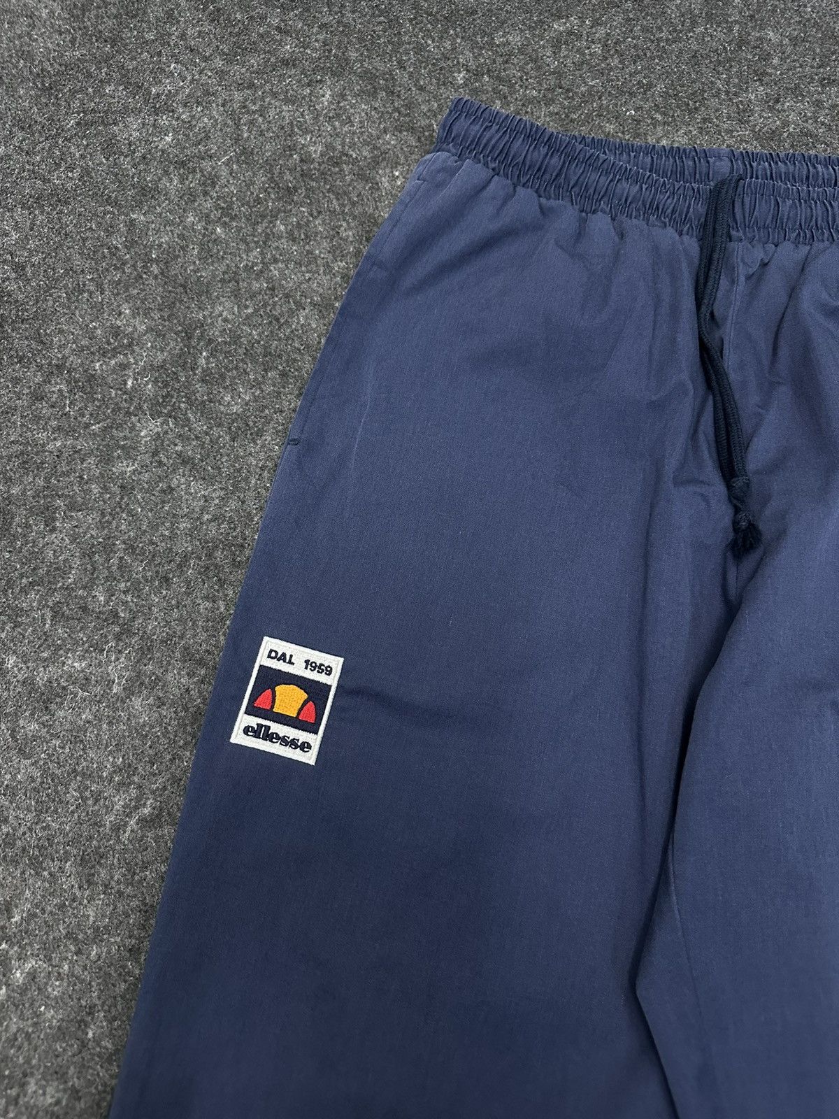 Ellesse × Vintage Vintage Ellesse Italia Nylon Track Pant Size 28-30 F53 Size US 30 / EU 46 - 5 Thumbnail