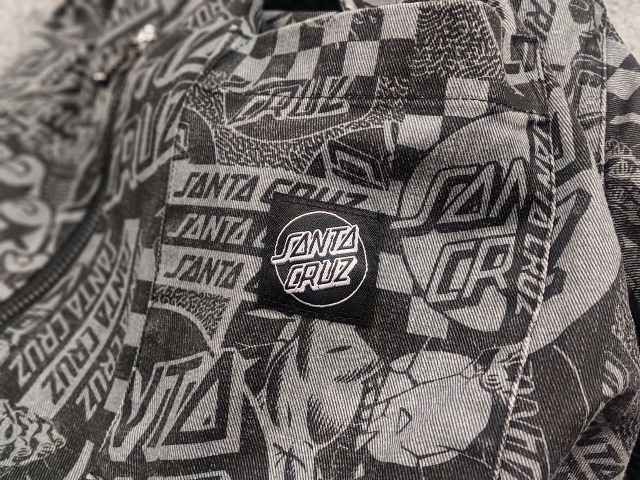 Santa Cruz Skateboards Santa Cruz El Jefe All-Over Pattern Long Sleeve Zip Jacket Size US L / EU 52-54 / 3 - 13 Thumbnail