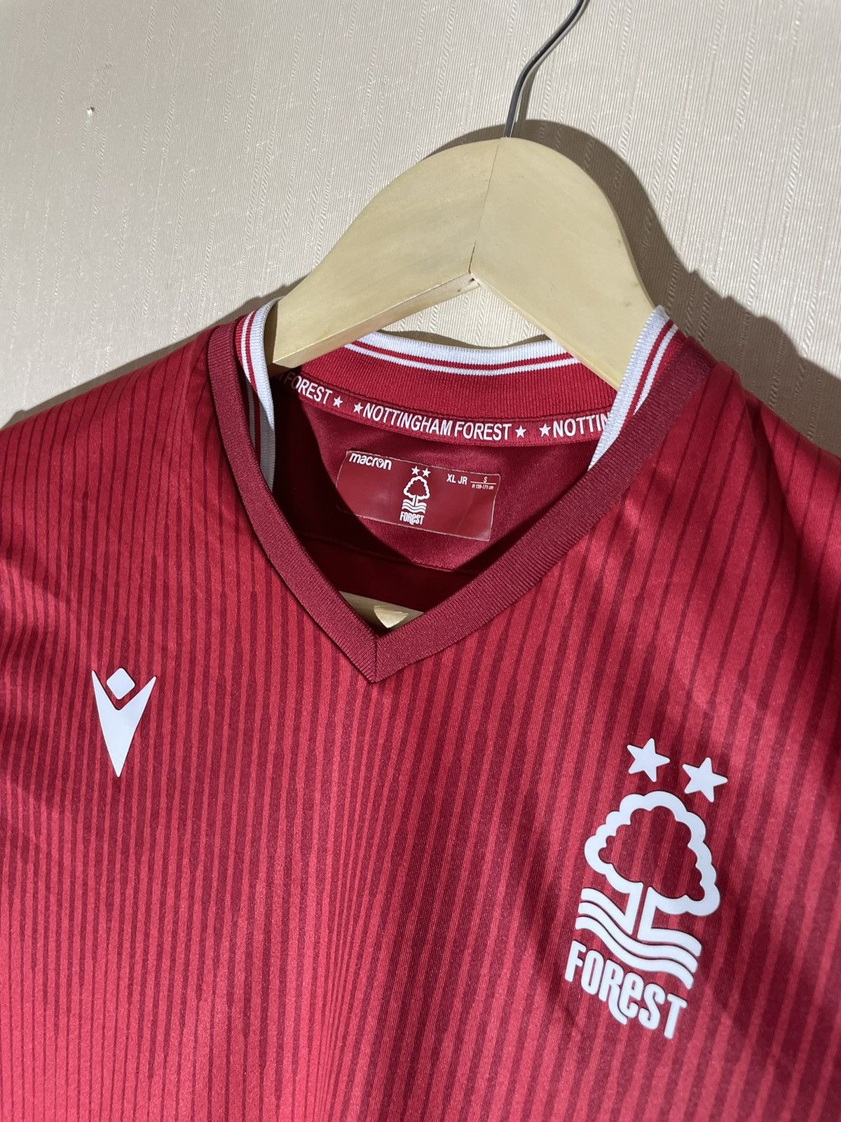Vintage Macron Nottingham Forest soccer jersey Size US S / EU 44-46 / 1 - 4 Thumbnail