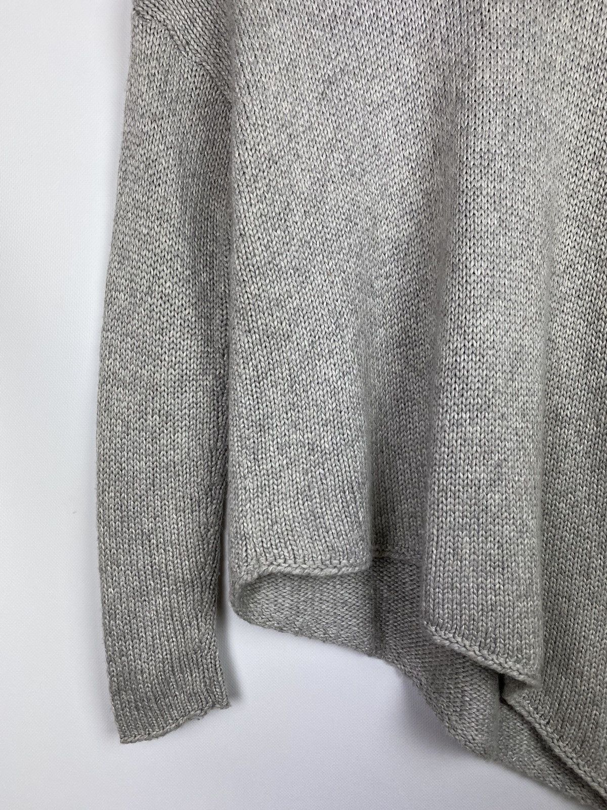 Helmut Lang Helmut Lang ladies avant-garde assymetrical sweater pullover Size S / US 4 / IT 40 - 7 Thumbnail