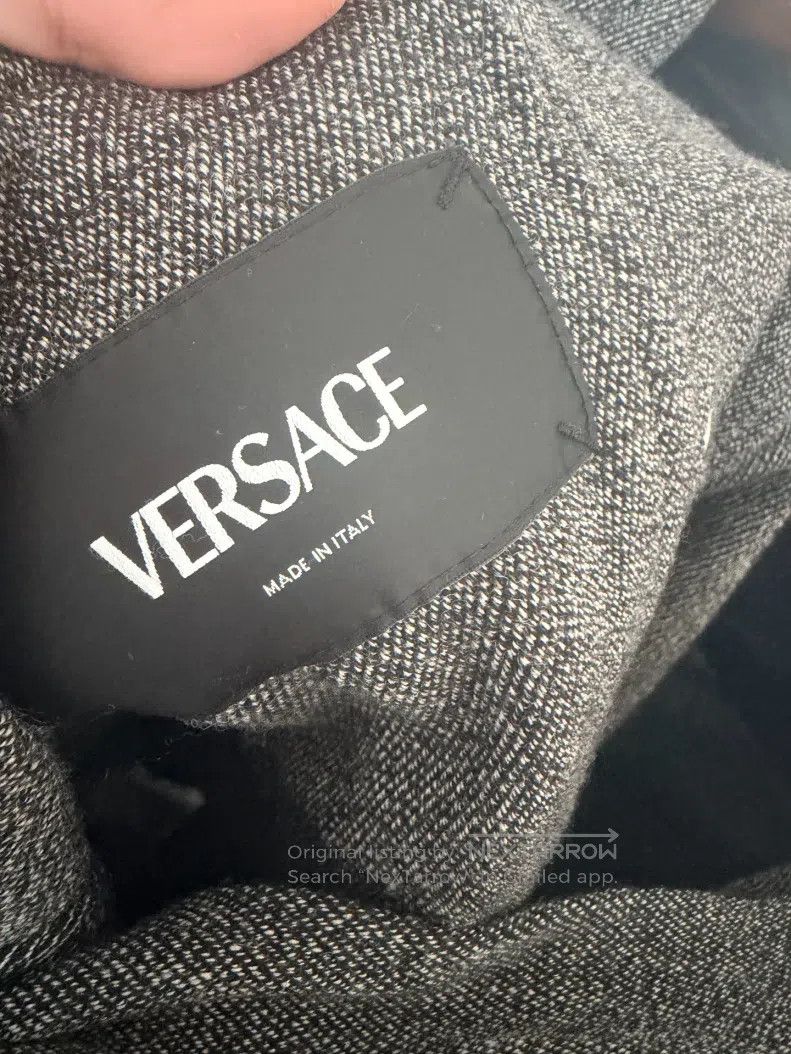 Versace Versace Wool coat top Size M / US 6-8 / IT 42-44 - 6 Thumbnail