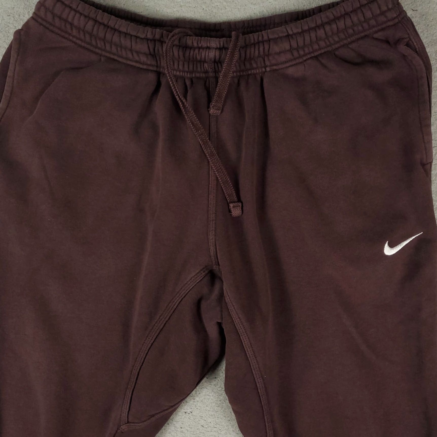 Nike Nike Pants Mens XL Burgundy Sportswear Swoosh Track Joggers Sweatpants Casual Activewear Size US 36 / EU 52 - 2 Thumbnail