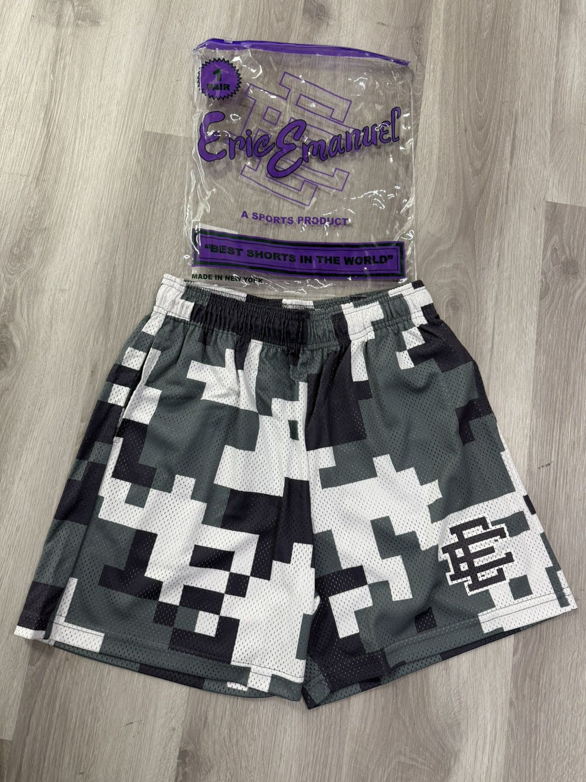 Eric Emanuel Digital Camo Mesh Shorts – Grey/Black (L)