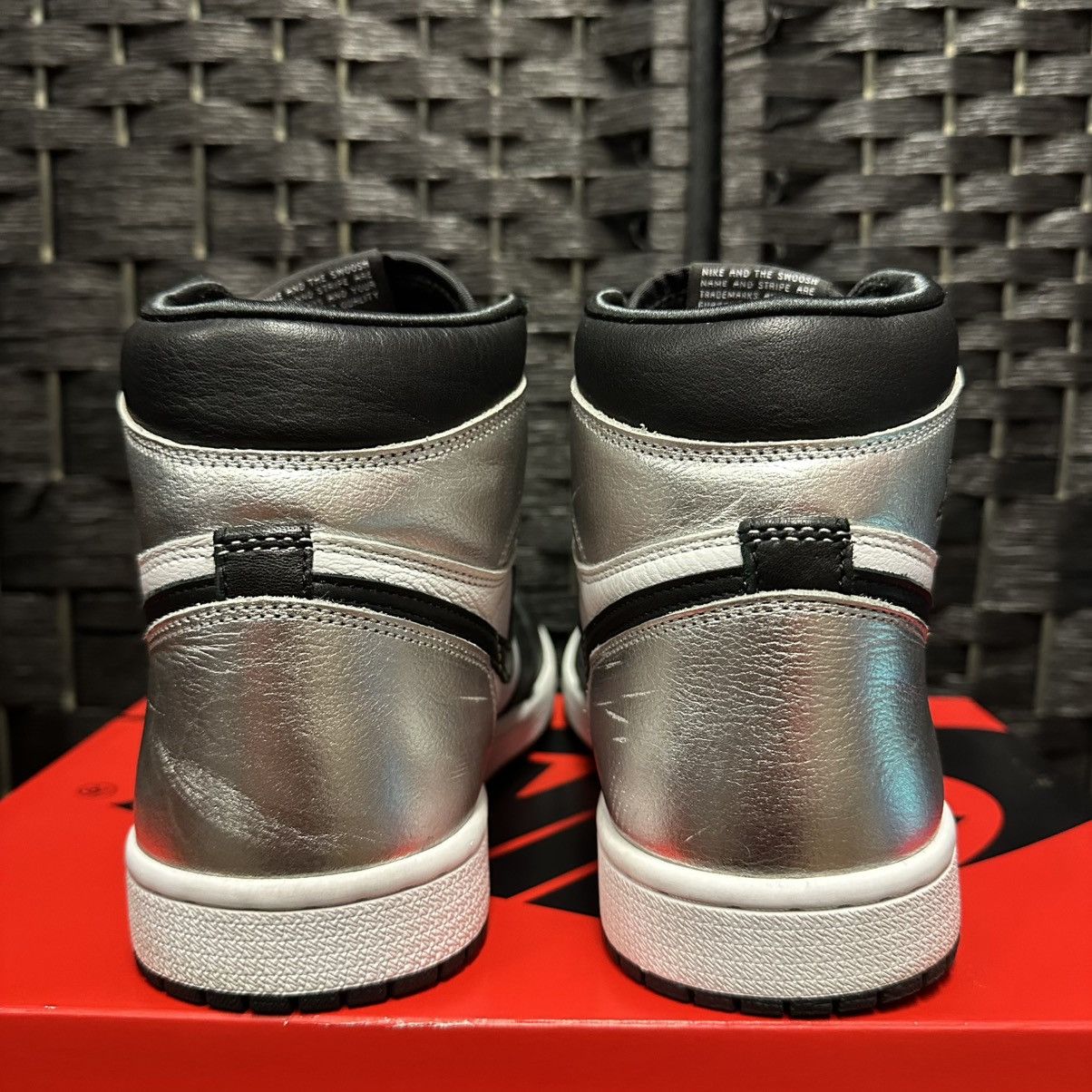 Jordan Brand × Nike Size 9W (7.5M) - Jordan 1 High OG Metallic Silver CD0461-001 Size US 9 / IT 39 - 4 Thumbnail