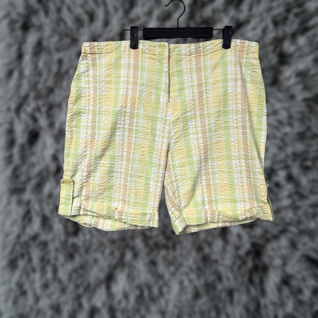 Denim & Co. Denim & Co Bermuda Shorts Womens 1X Plus Yellow Plaid Seersucker Summer Casual Preppy Seersucker Bermuda Shorts 1X Womens Yellow plaid Size 40" / US 18 - 1 Thumbnail