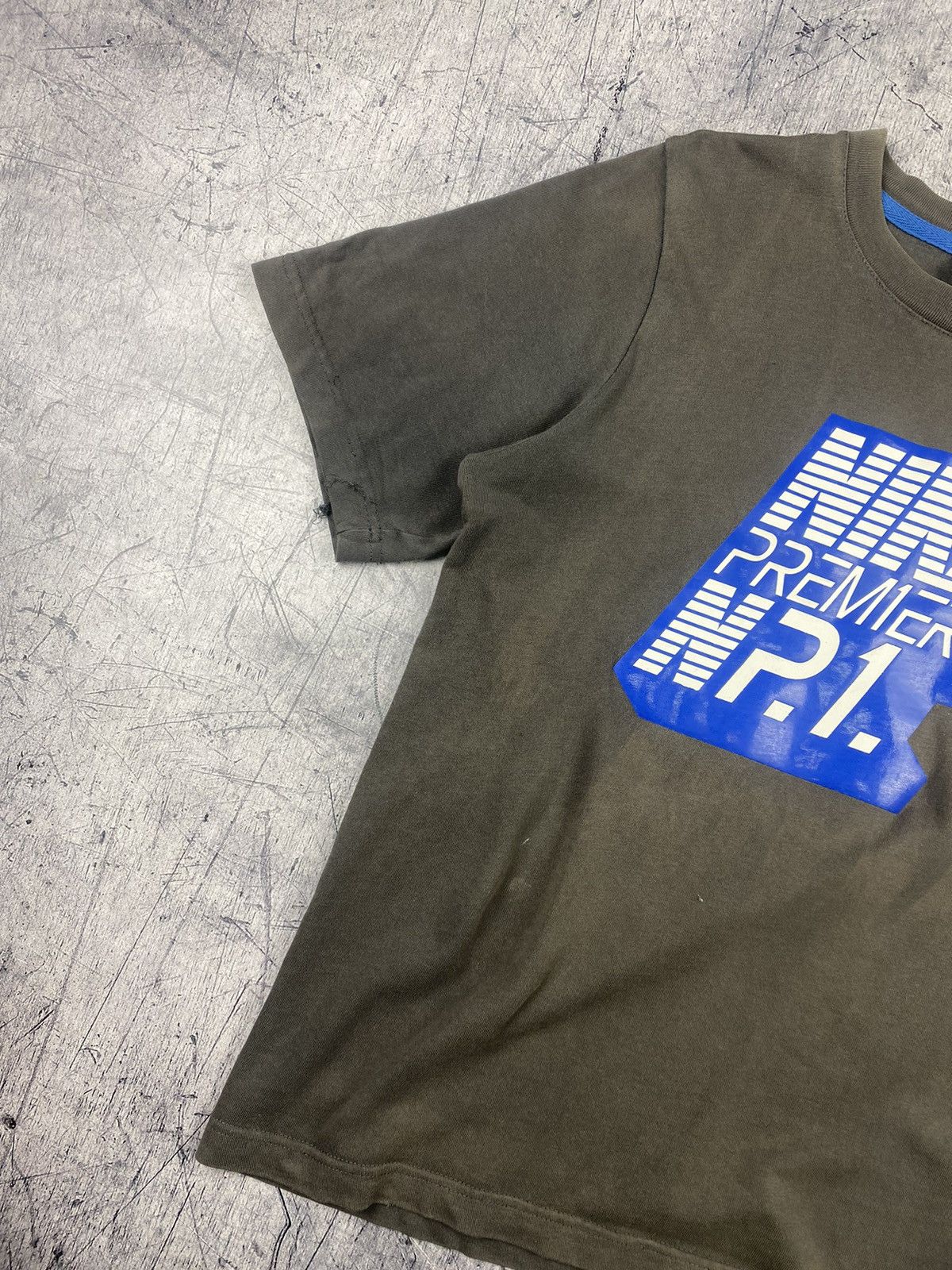 Nike × Vintage Vintage Nike Distressed y2k T Shirt Tee Size US S / EU 44-46 / 1 - 5 Thumbnail