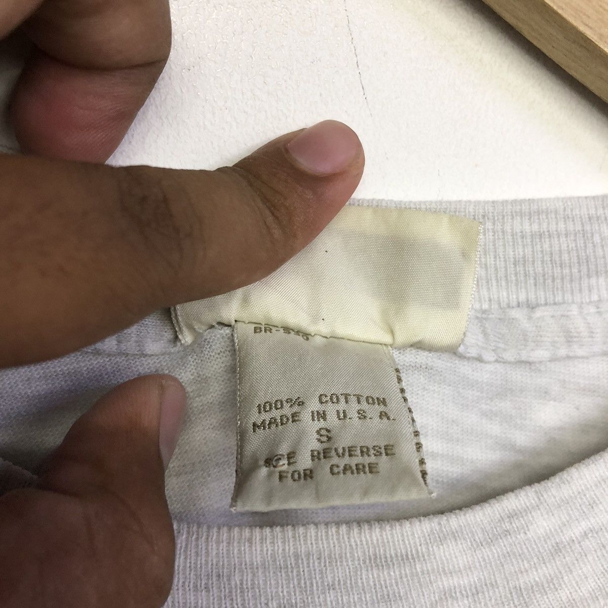 Banana Republic × Vintage Vintage Banana Republic Backphoto Tshirt Size US S / EU 44-46 / 1 - 11 Thumbnail