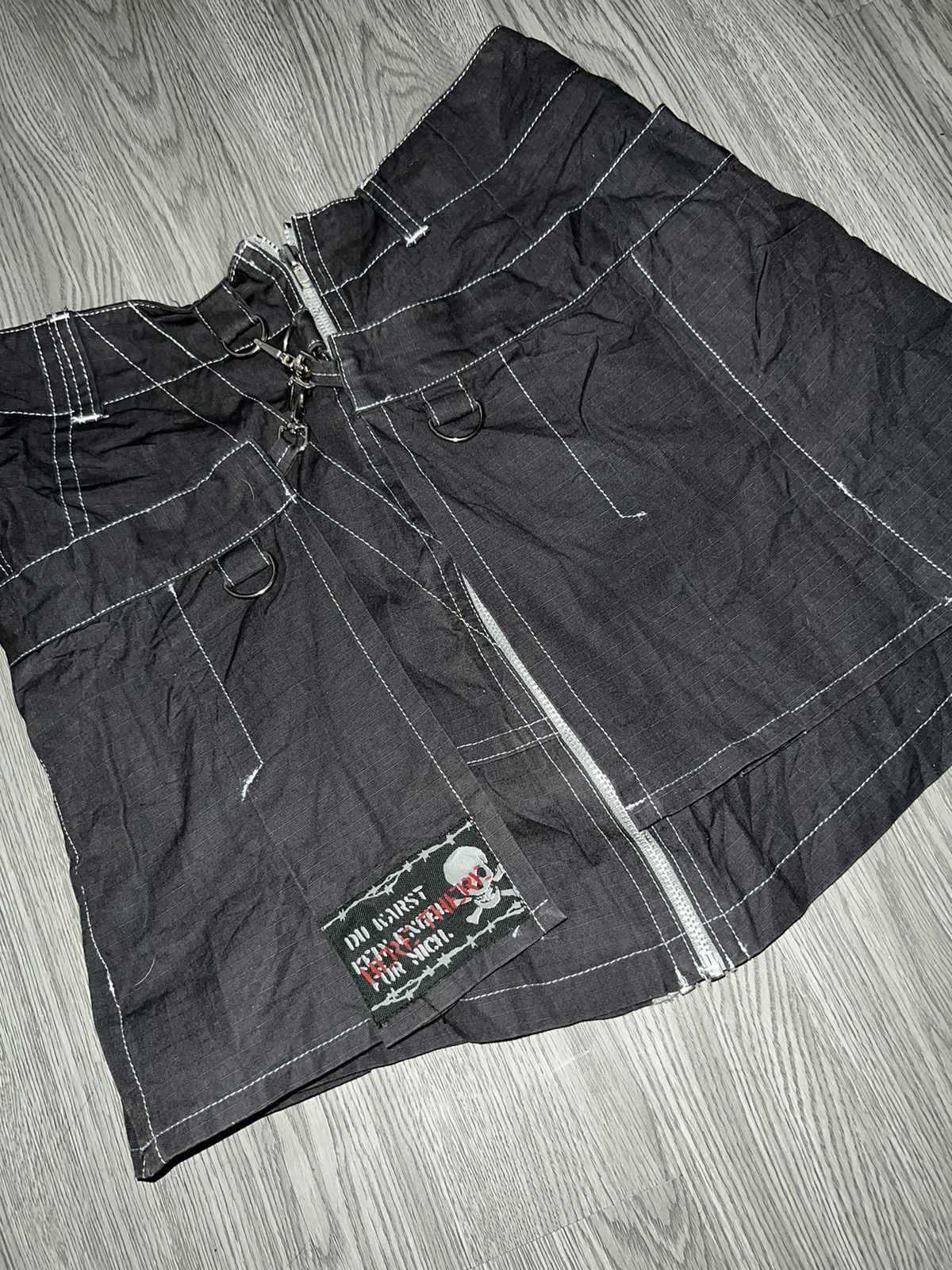 Japanese Brand Seditionaries skull mini skirt ☠️🧛🏻‍♀️ Size 27" / US 4 / IT 40 - 10 Thumbnail