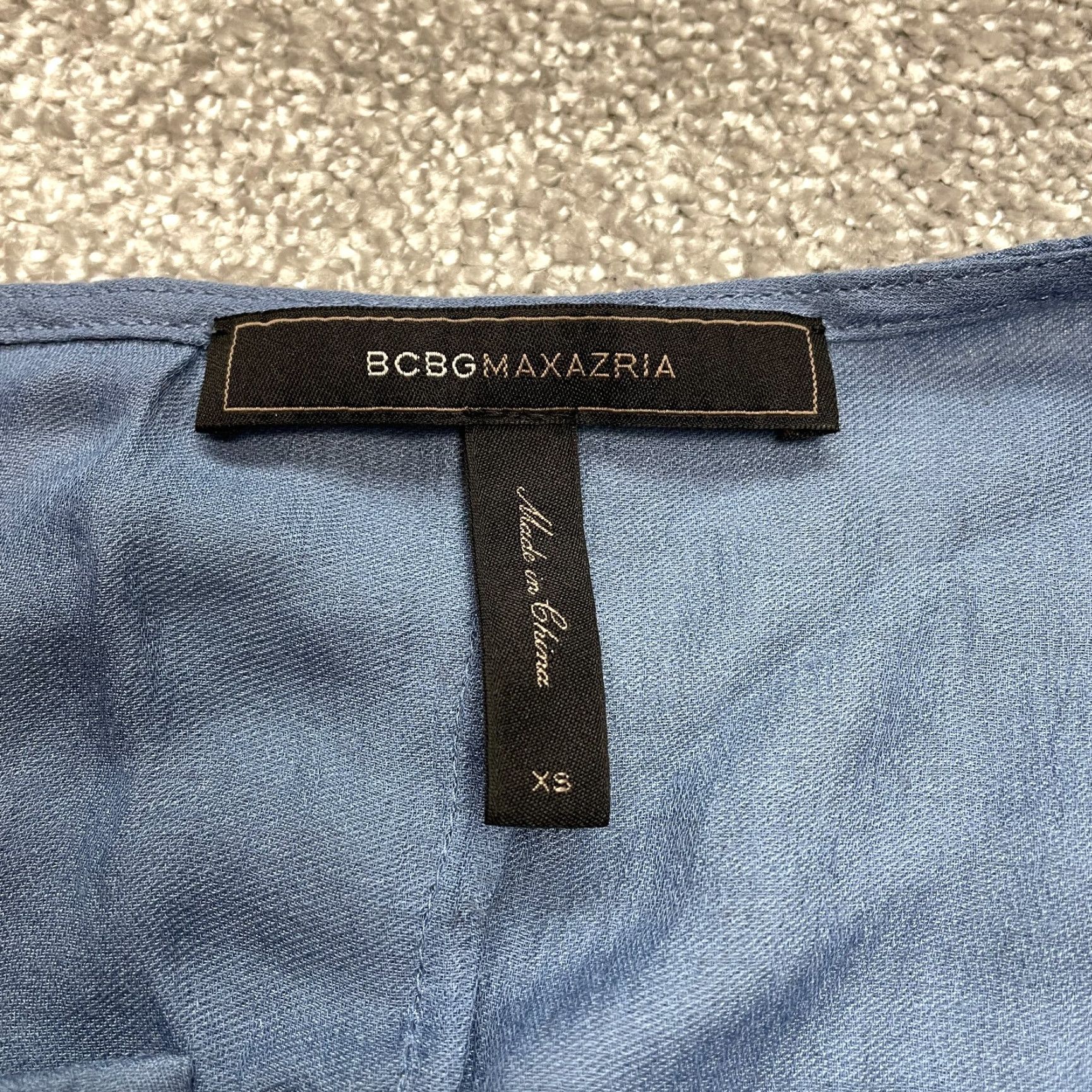 Bcbgmaxazria BCBGMAXAZRIA Blouson Dress Womens XS Blue Long Sleeve V-Neck Tie Waist Midi Dress Size XS / US 0-2 / IT 36-38 - 2 Thumbnail