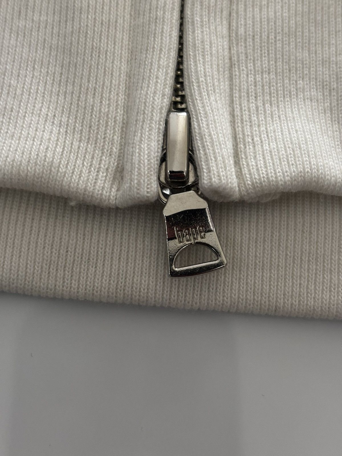 Bape Authentic ape bape shark full zip hoodie ivory XL new Size US XL / EU 56 / 4 - 7 Thumbnail
