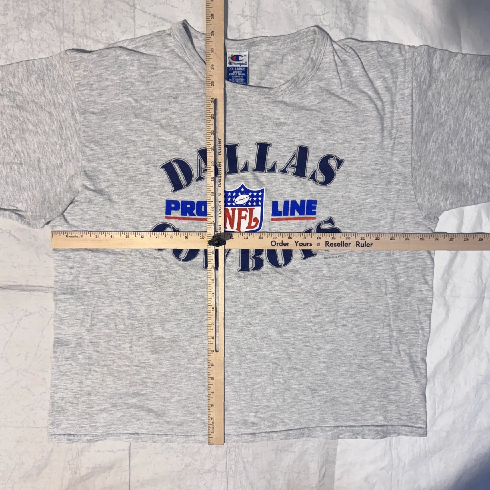 Champion VINTAGE Champion Dallas Cowboys T-Shirt - 2XL Short Sleeve Crew Neck Shirt Men Gray Cowboy Logo 1990s Pro Line NFL Pro Line Size US XXL / EU 58 / 5 - 5 Thumbnail