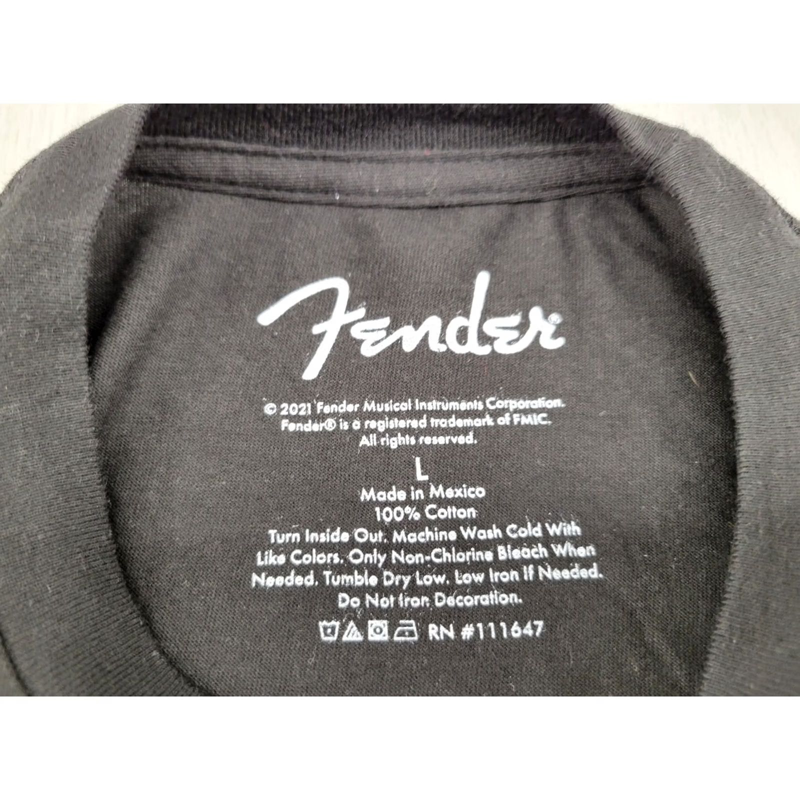 Fender Fender Lighting Shirt Adult Large Black Guitar Graphic Tee Mens Size US L / EU 52-54 / 3 - 8 Thumbnail