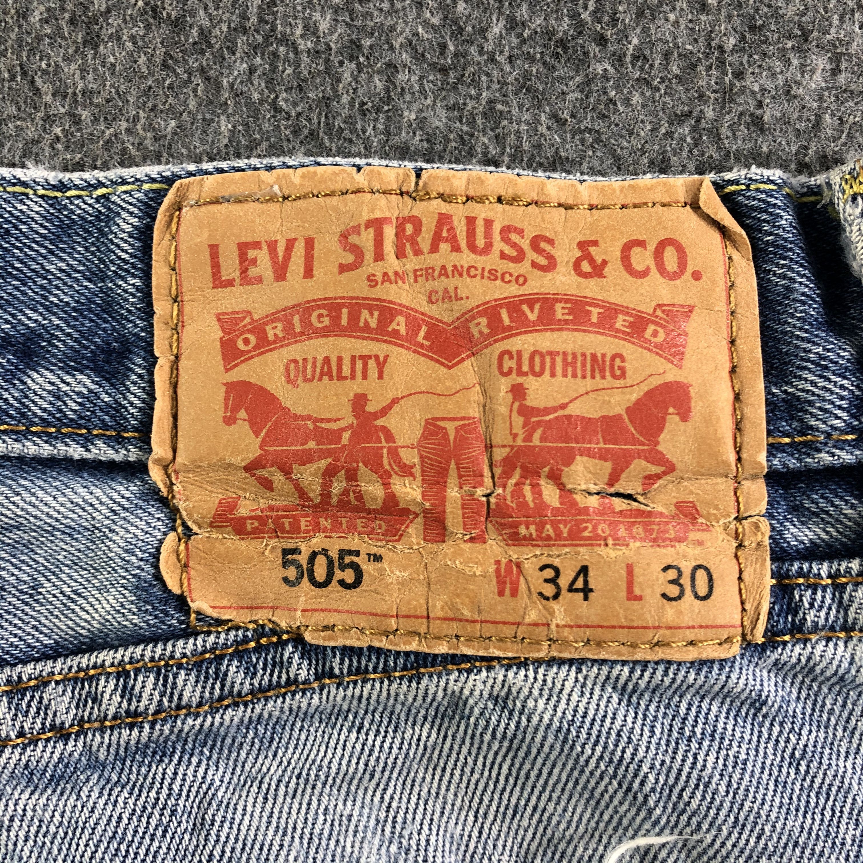 Levi's Vintage Light Wash Levis 505 Jeans-J3273 Size US 35 - 5 Thumbnail
