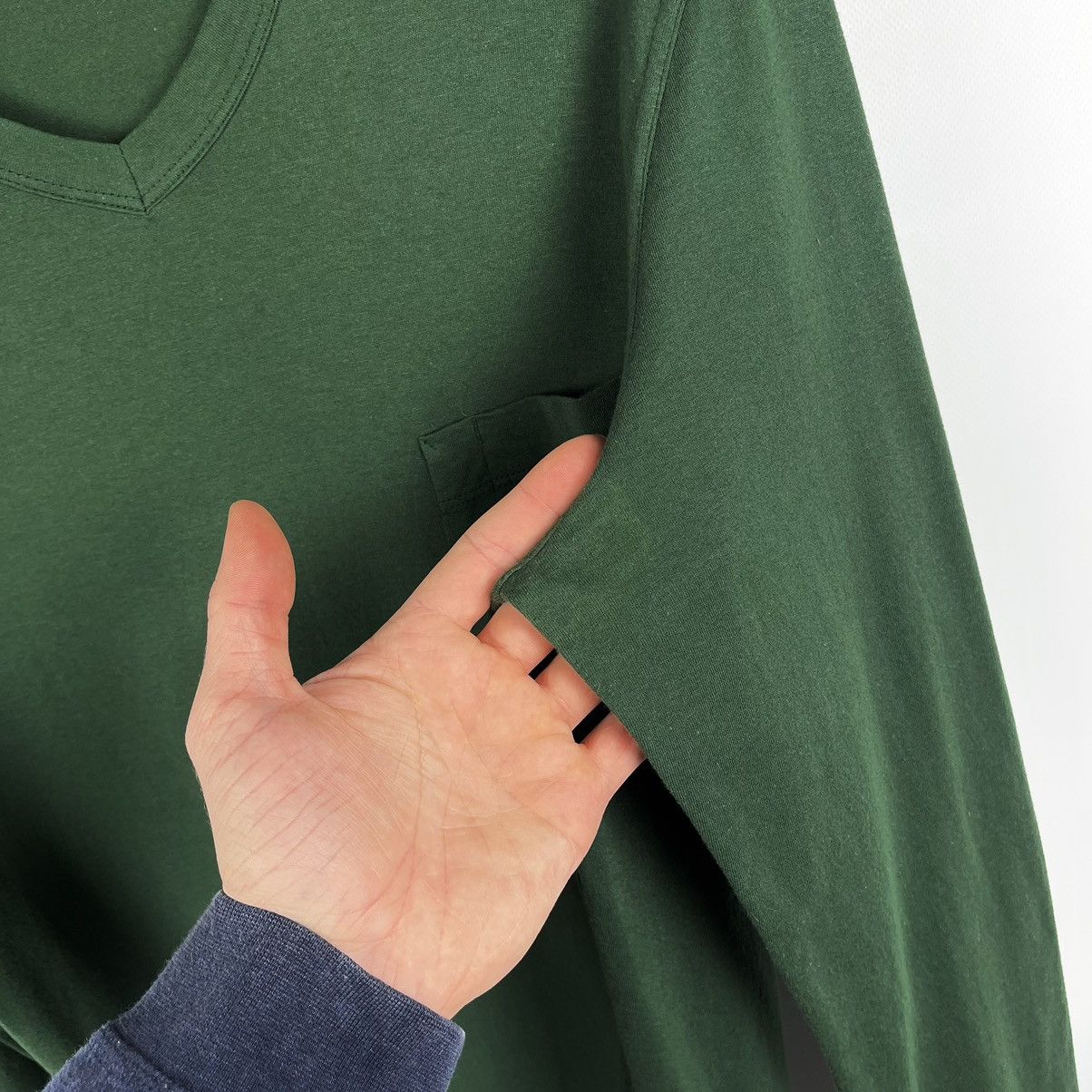 Stone Island Stone Island V Neck Pocket Long Sleeve T Shirt Size US M / EU 48-50 / 2 - 15 Thumbnail