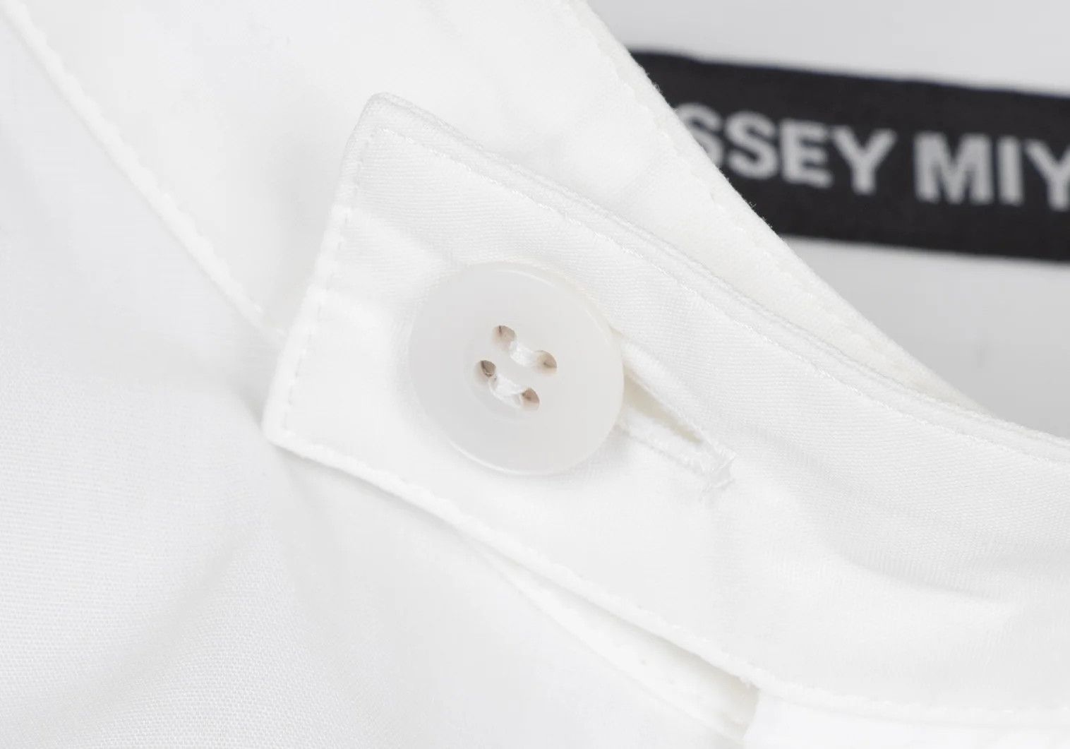 Issey Miyake Oversized Mao Collar Shirt in White Size US S / EU 44-46 / 1 - 4 Thumbnail