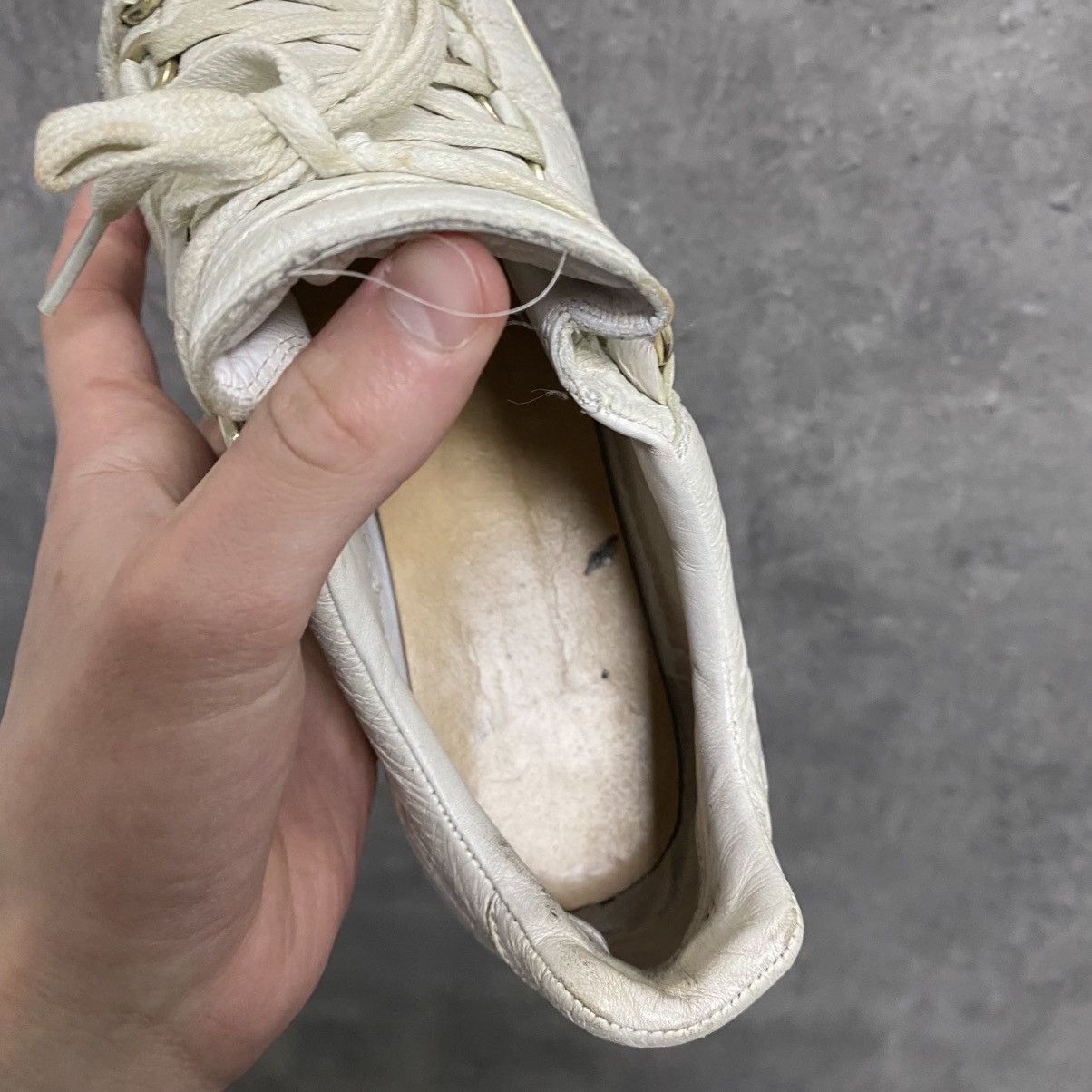 Balenciaga Balenciaga Arena Low Top Sneakers White Size US 5 / EU 37 - 15 Thumbnail