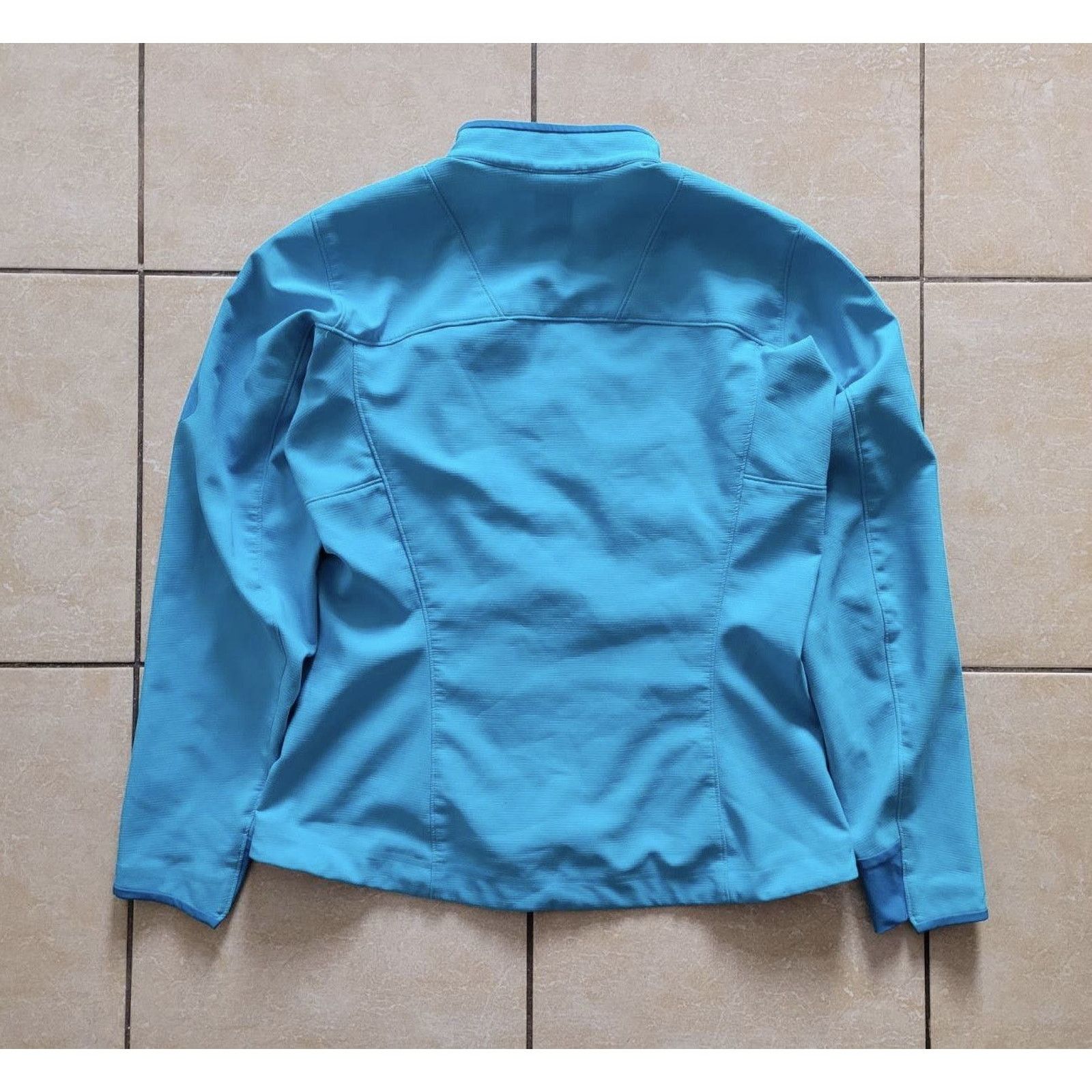 Arc'teryx Vintage Arc'teryx Light Soft Shell jacket Size M / US 6-8 / IT 42-44 - 4 Thumbnail