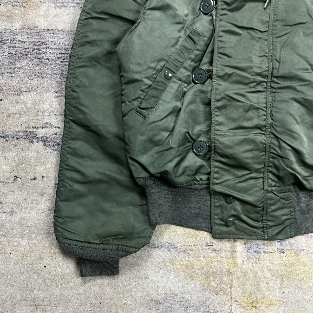 Alpha Industries Vintage Alpha industries attached hood N-2b bomber jacket Size US S / EU 44-46 / 1 - 5 Thumbnail