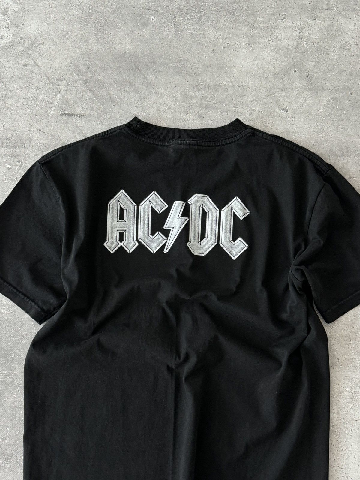 AC/DC × Band Tees × Vintage Vintage 00s AC/DC ‘Back In Black’ Band T-Shirt Size US L / EU 52-54 / 3 - 5 Thumbnail