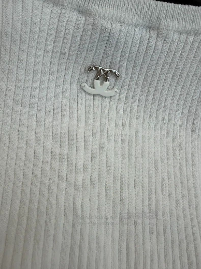Chanel Chanel White love knitted suspender vest Size XS / US 0-2 / IT 36-38 - 5 Thumbnail