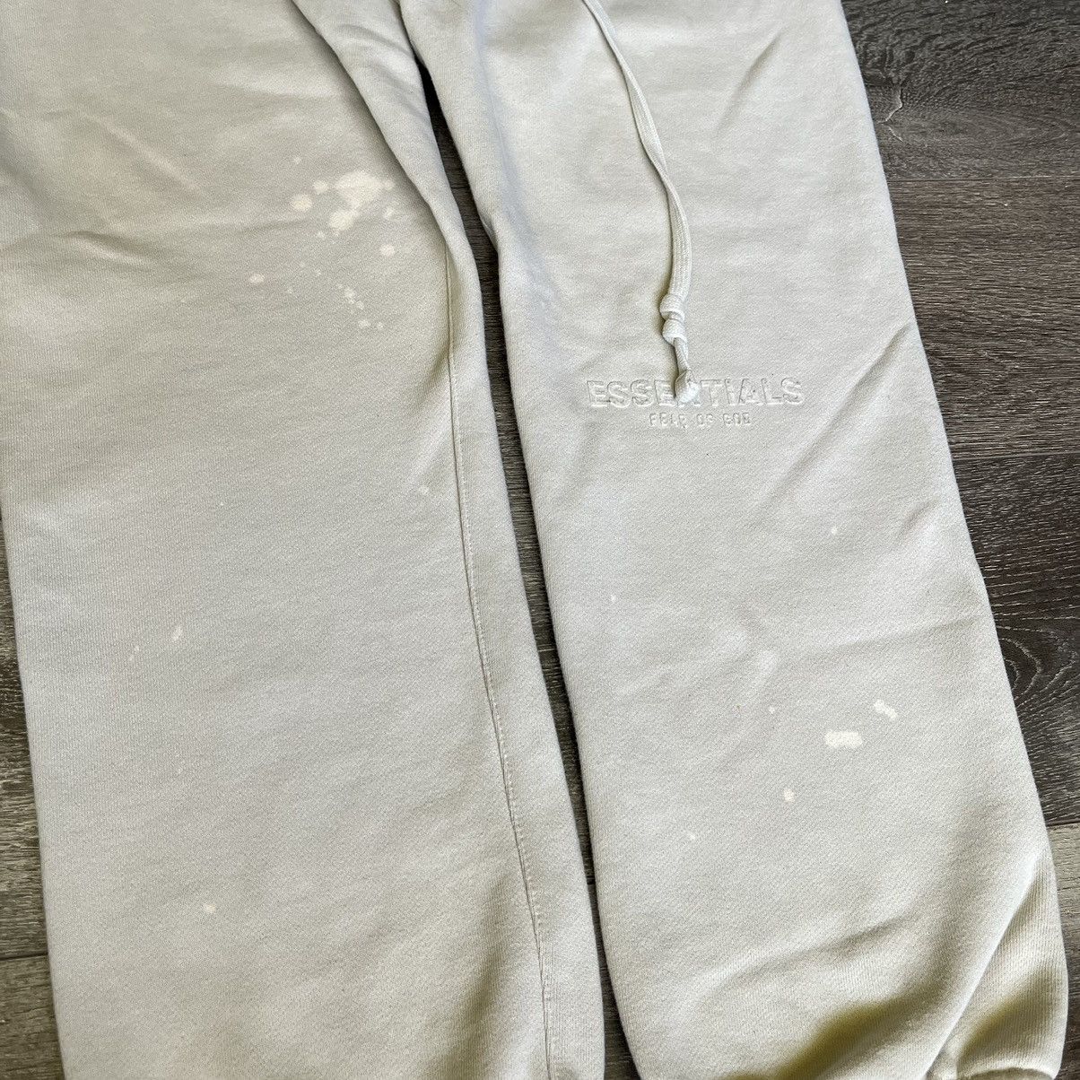 Essentials Fear of God FOG Essentials Wheat Cream Off White Sweatpants Size US 34 / EU 50 - 8 Thumbnail