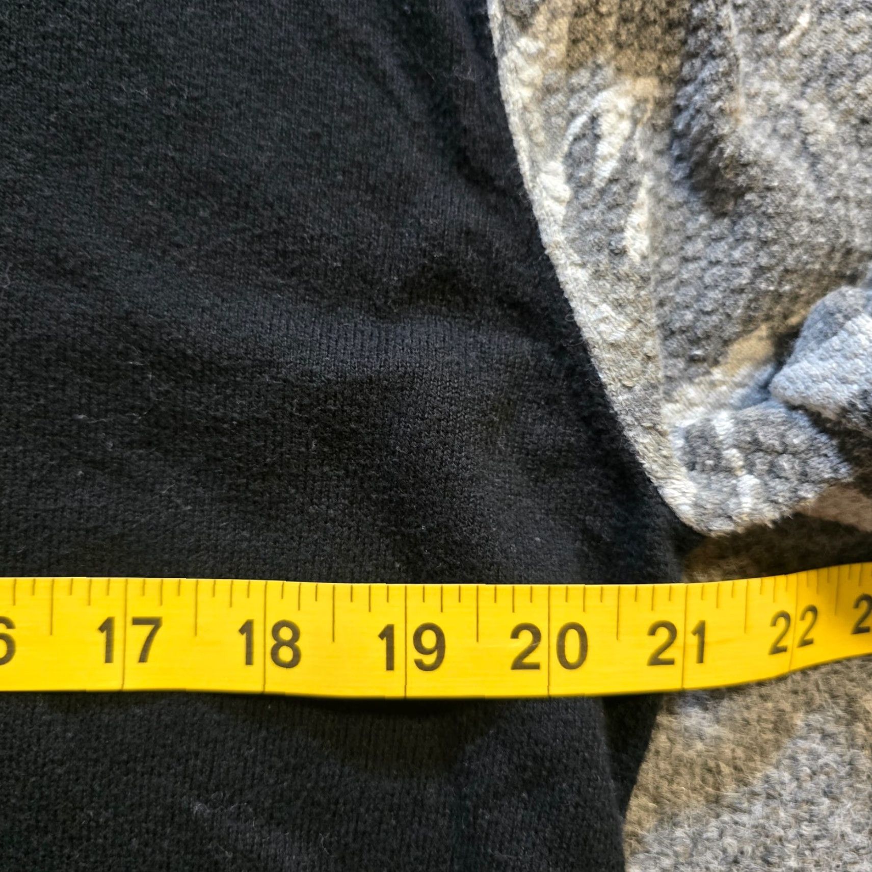 MONROW Monrow Sweater Womens Small Black Knit Cashmere Blend Camo Sleeve Pullover Crew Neck Long Sleeve Casual Winter Autumn Regular Fit Size S / US 4 / IT 40 - 5 Thumbnail
