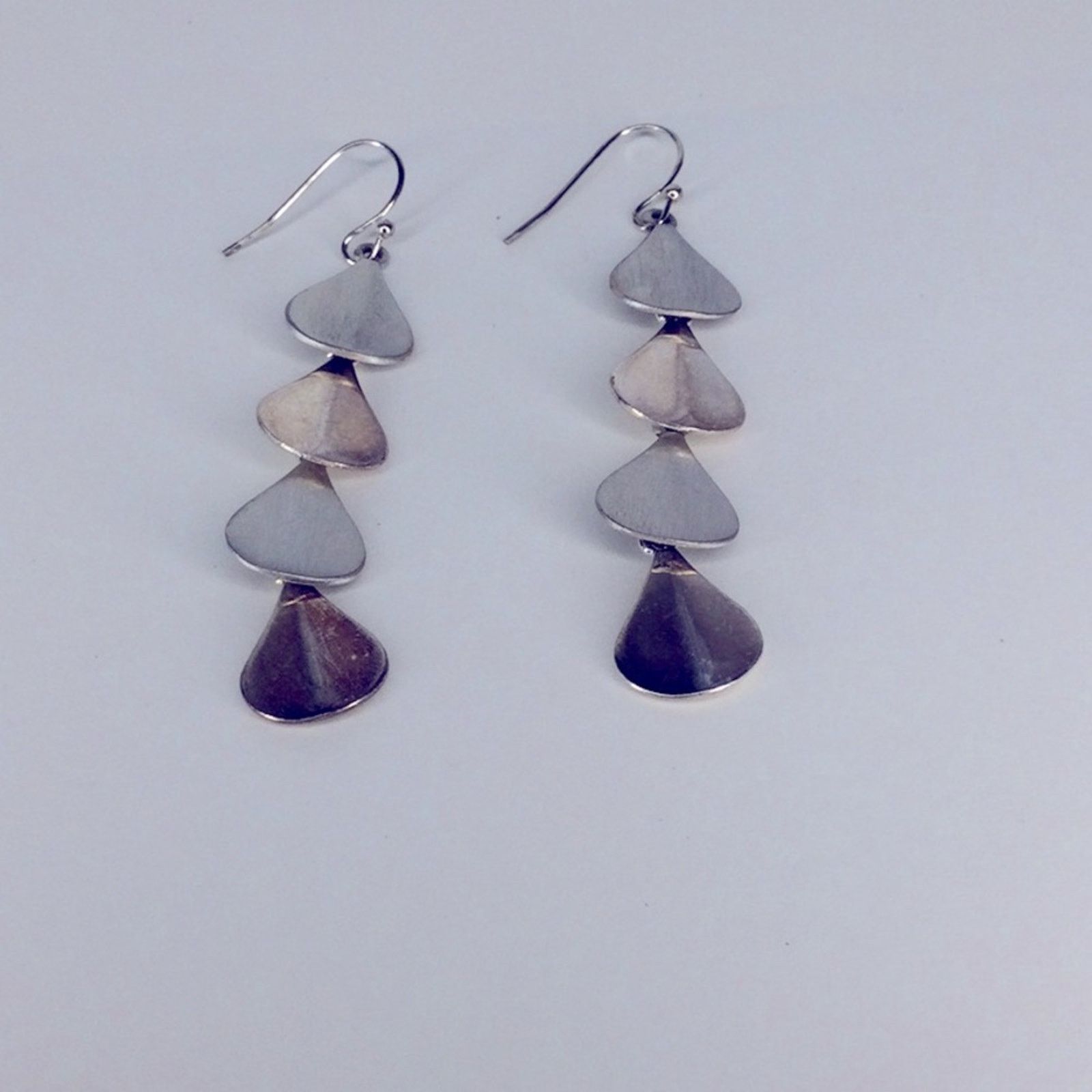 Other Retro Waterfall Cascade Teardrop Silver Tone Earrings Size ONE SIZE - 1 Thumbnail