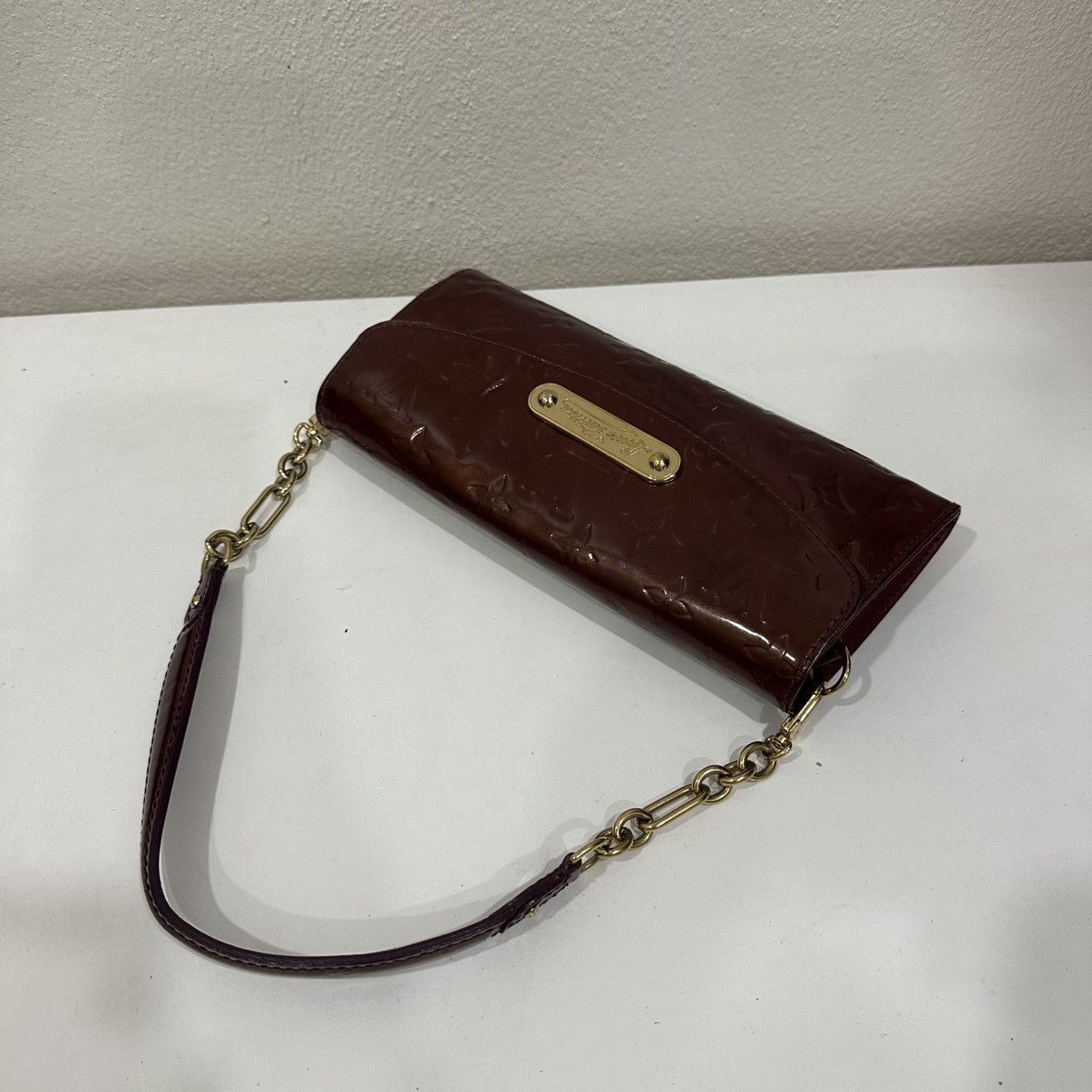Louis Vuitton ‼️LASTDROP‼️LOUIS VUITTON AMARANTE VERNIS SUNSET BOULEVARD BAG Size ONE SIZE - 4 Thumbnail
