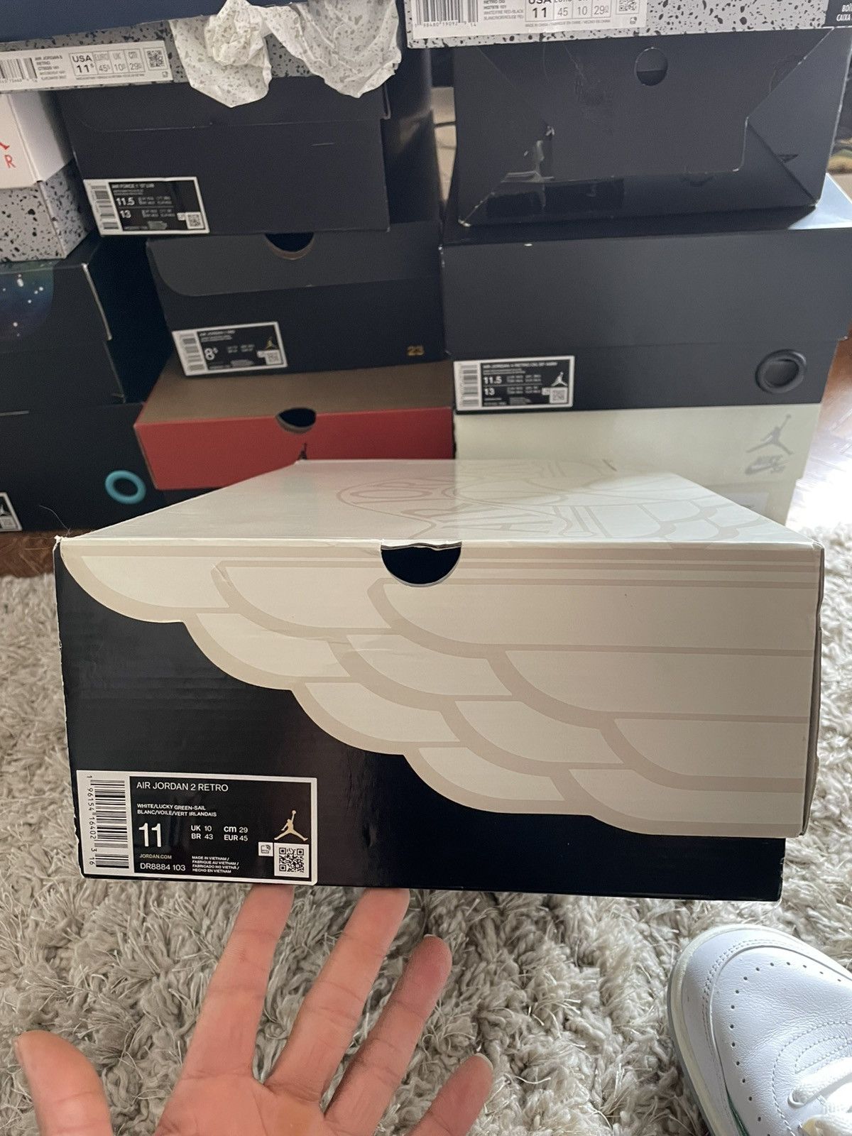 Jordan Brand Jordan 2 Lucky Green Size US 11 / EU 44 - 11 Thumbnail