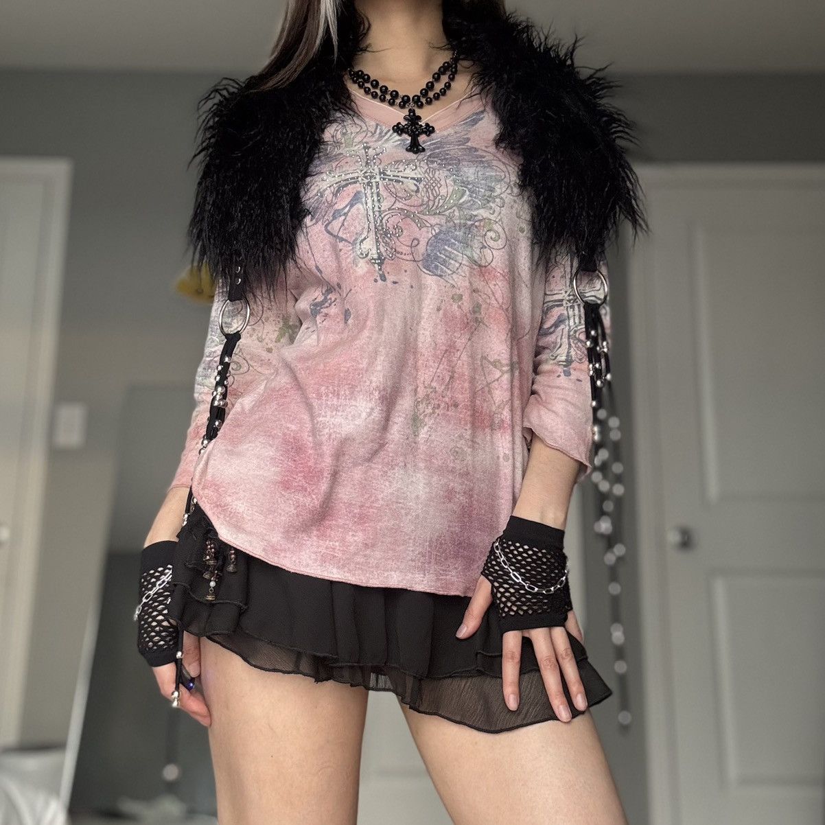 Other Oneworld Y2K Pink Grunge Graphic Cross Top w/ Rhinestones Size L / US 10 / IT 46 - 12 Thumbnail
