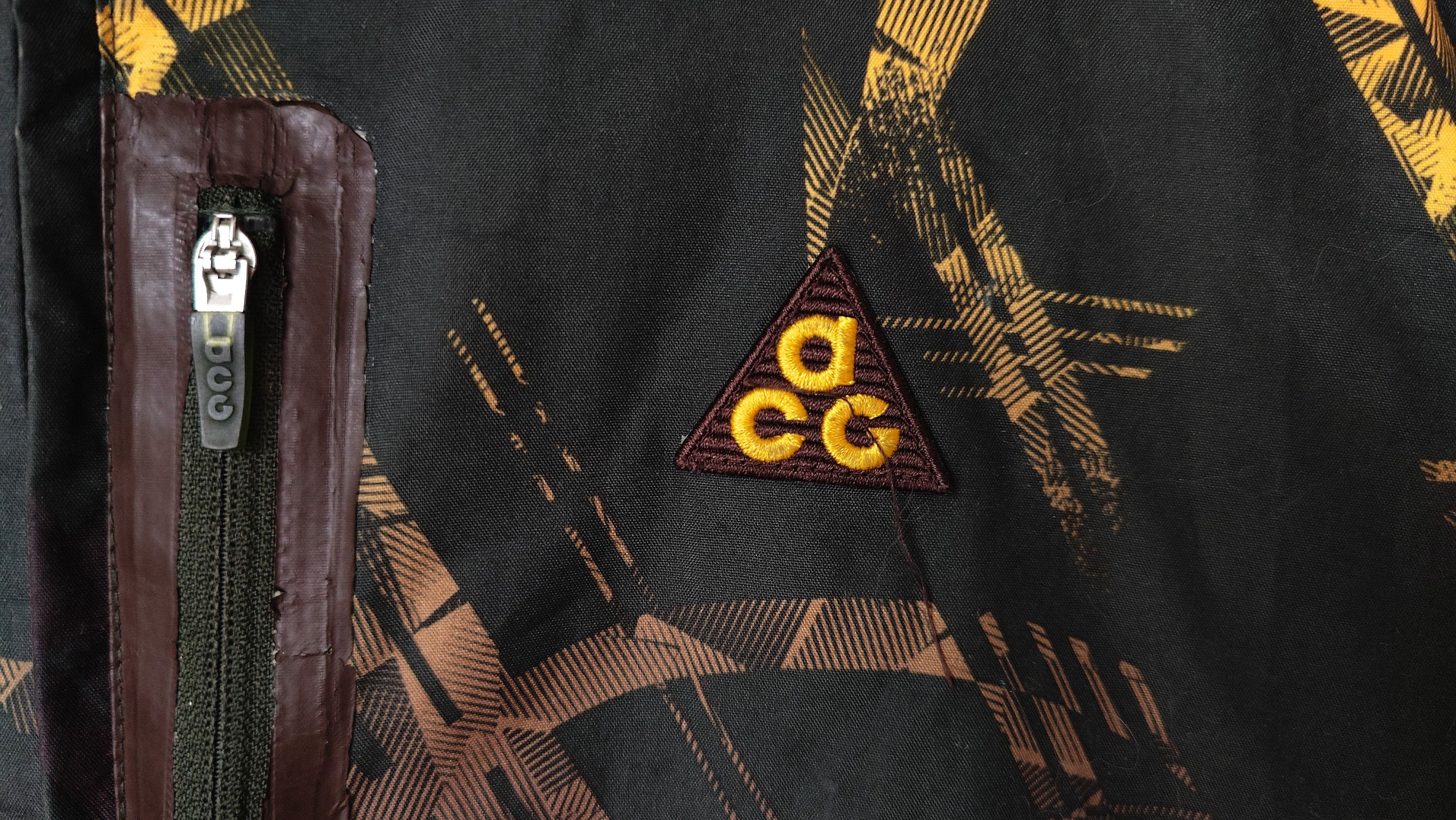 Nike × Nike ACG Nike ACG Realtree Camo Vintage Y2K Winter Jacket Size US XL / EU 56 / 4 - 3 Thumbnail