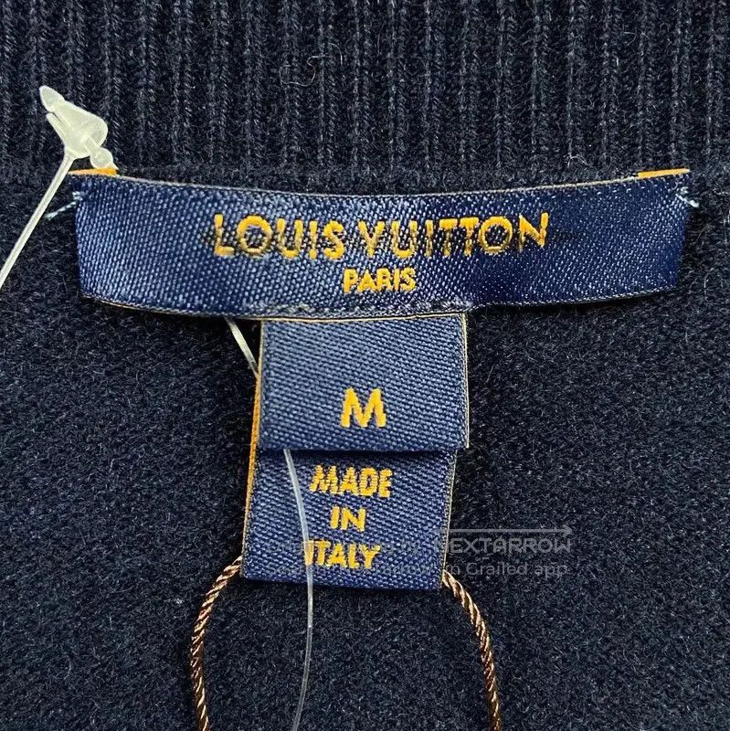 Louis Vuitton Louis Vuitton Navy Cashmere Knit Sweater . Size M / US 6-8 / IT 42-44 - 5 Thumbnail