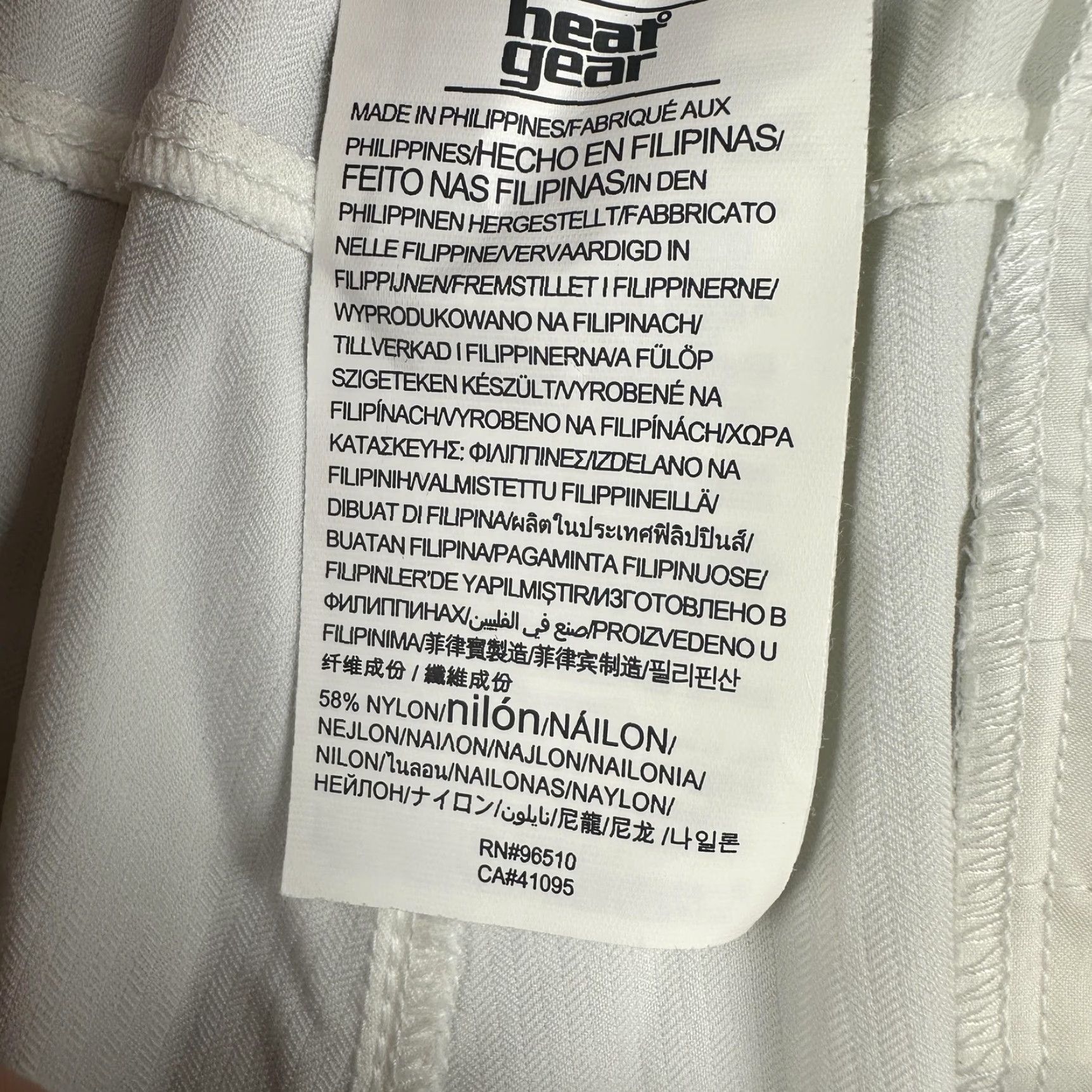 Under Armour Under Armour Shorts Mens 40 White HeatGear Golf Athletic Nylon Stretch Casual Size US 40 / EU 56 - 3 Thumbnail