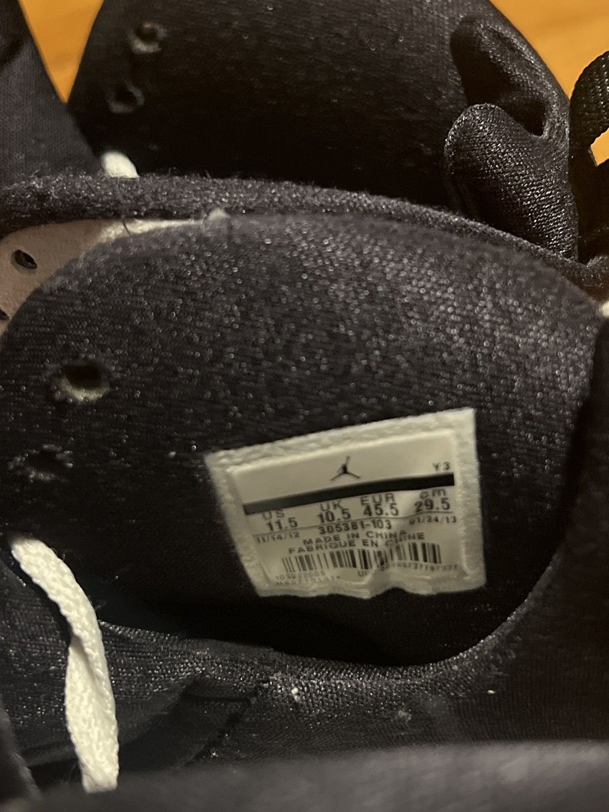 Jordan Brand 2013 Jordan 8 “Bugs Bunny” Size US 11.5 / EU 44-45 - 3 Thumbnail