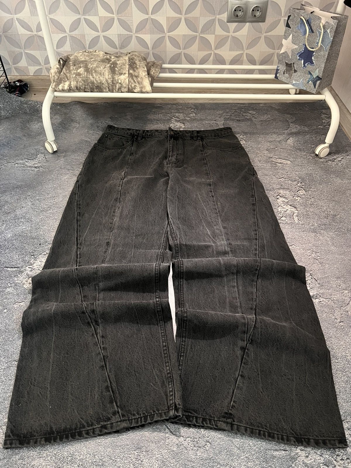 Japanese Brand Vintage Washed Underground Japan Distressed Jeans Size US 39 - 1 Thumbnail