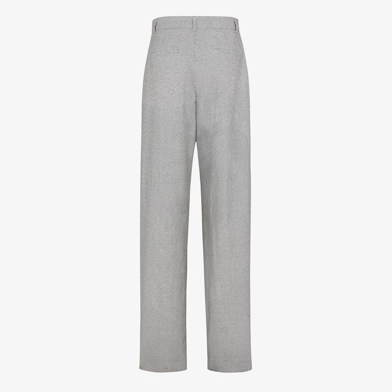 Fendi o1s1wg110326 Trousers in Grey Size 28" / US 6 / IT 42 - 2 Thumbnail