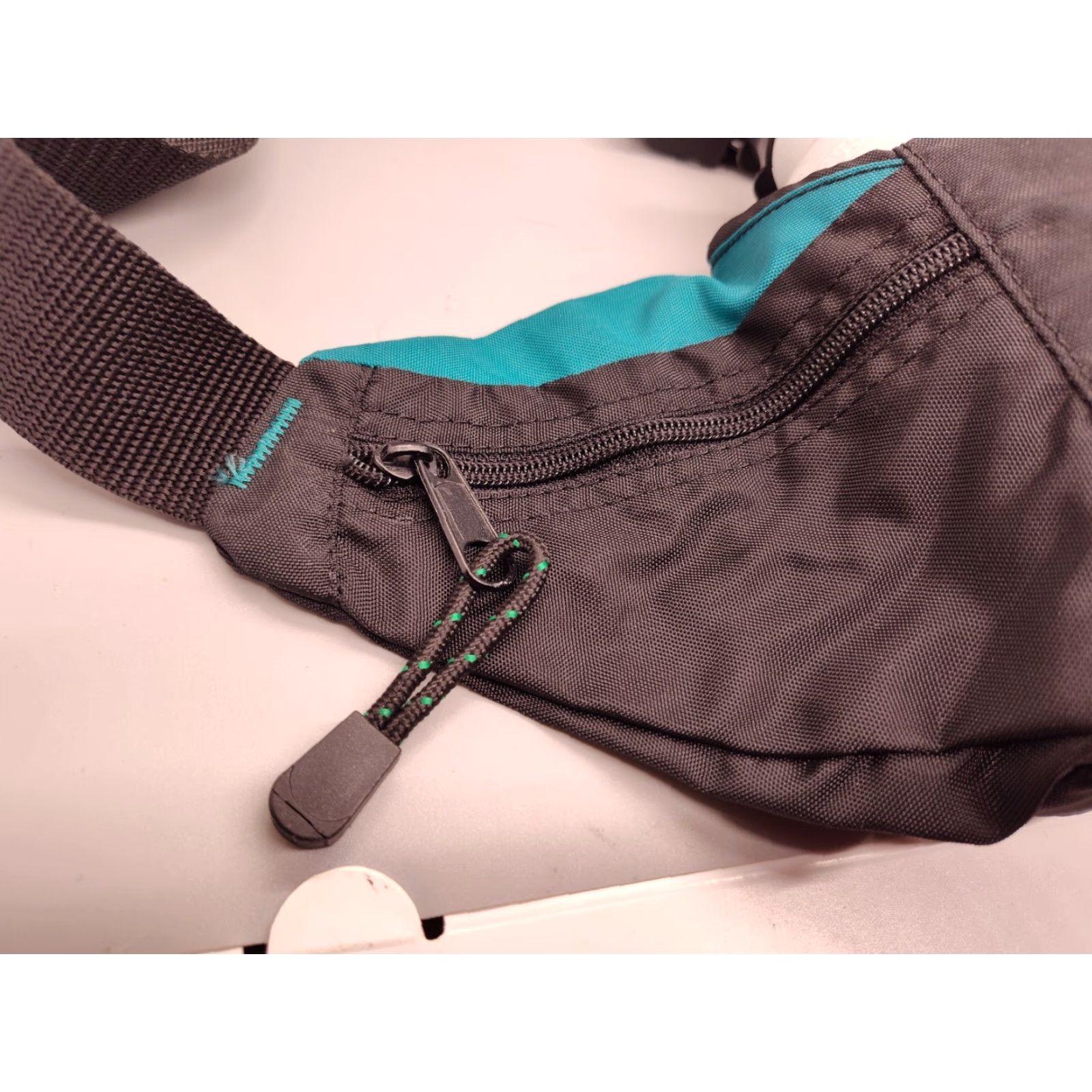 La Sportiva VINTAGE Sportiva Waist Bag Fanny Pack Bag Belt 32" 90s Black Unisex Adults Medium Men Women Size ONE SIZE - 3 Thumbnail