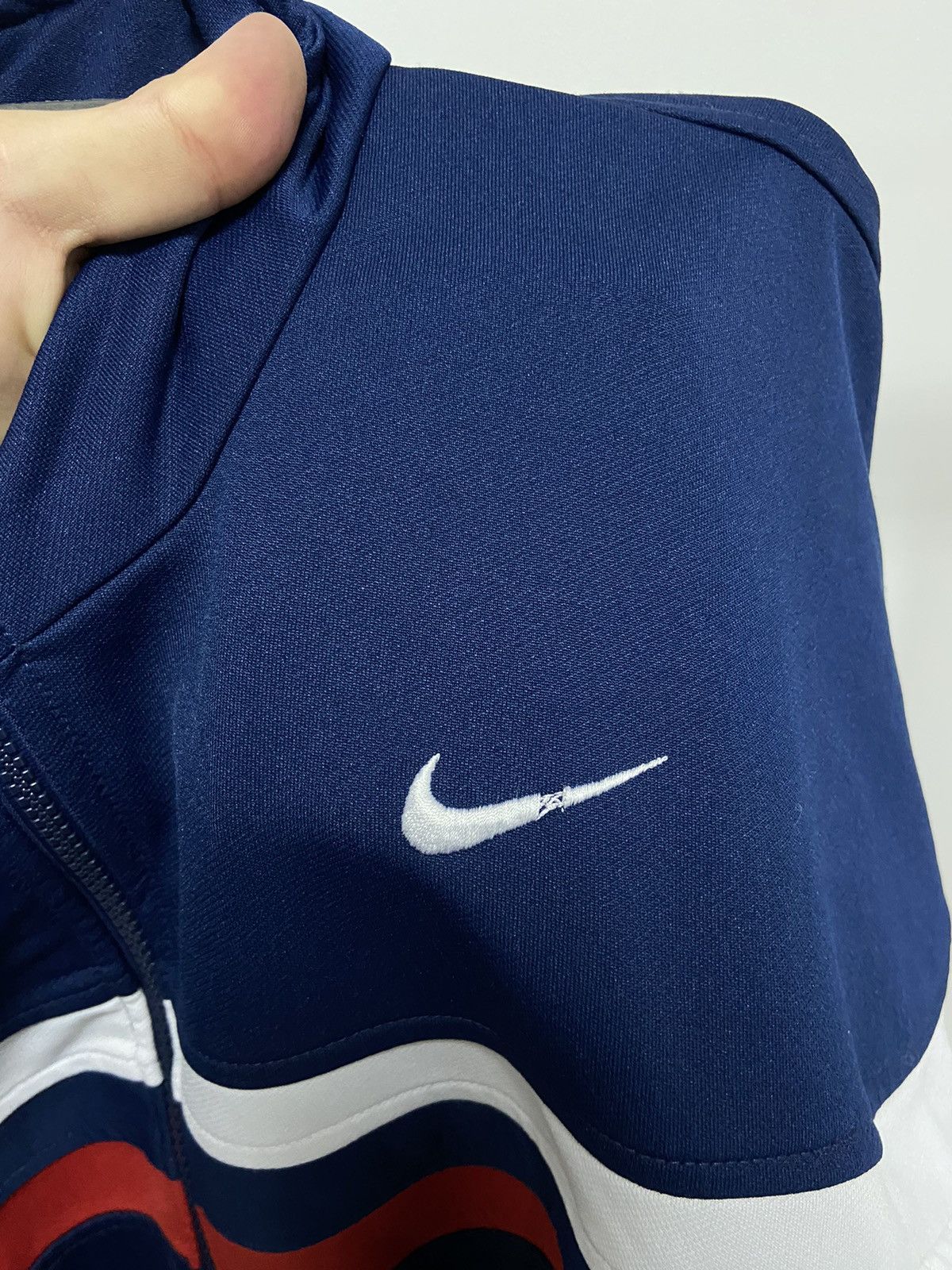 Nike × Vintage Nike Vintage Jacket Windbreaker Small Swoosh Logo 90s Nylon Size US L / EU 52-54 / 3 - 7 Thumbnail