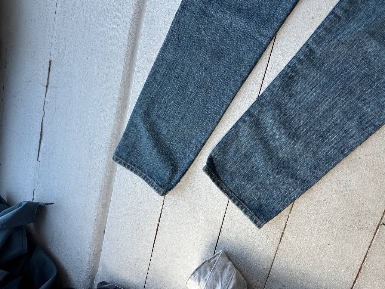 True Religion AVANT GARDE 🚨 TRUE RELIGION BLUE WOMEN PANTS WITH LOGO Size 33" - 4 Thumbnail