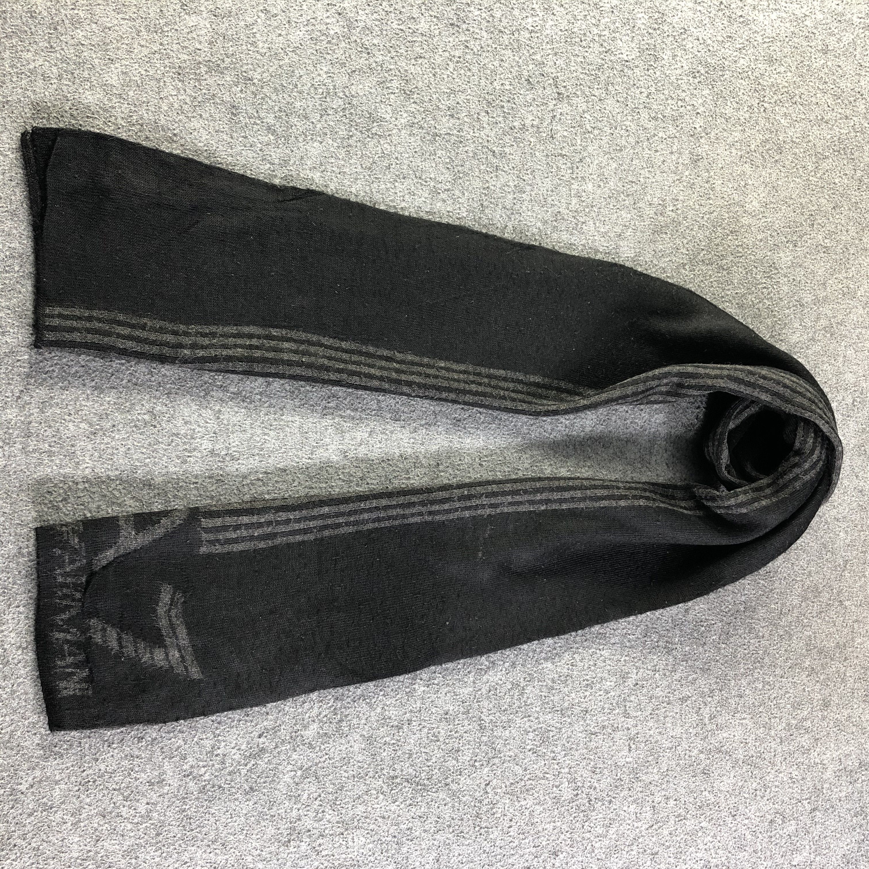 Emporio Armani Emporio Armani Scarf / Muffler / Neckwear P114