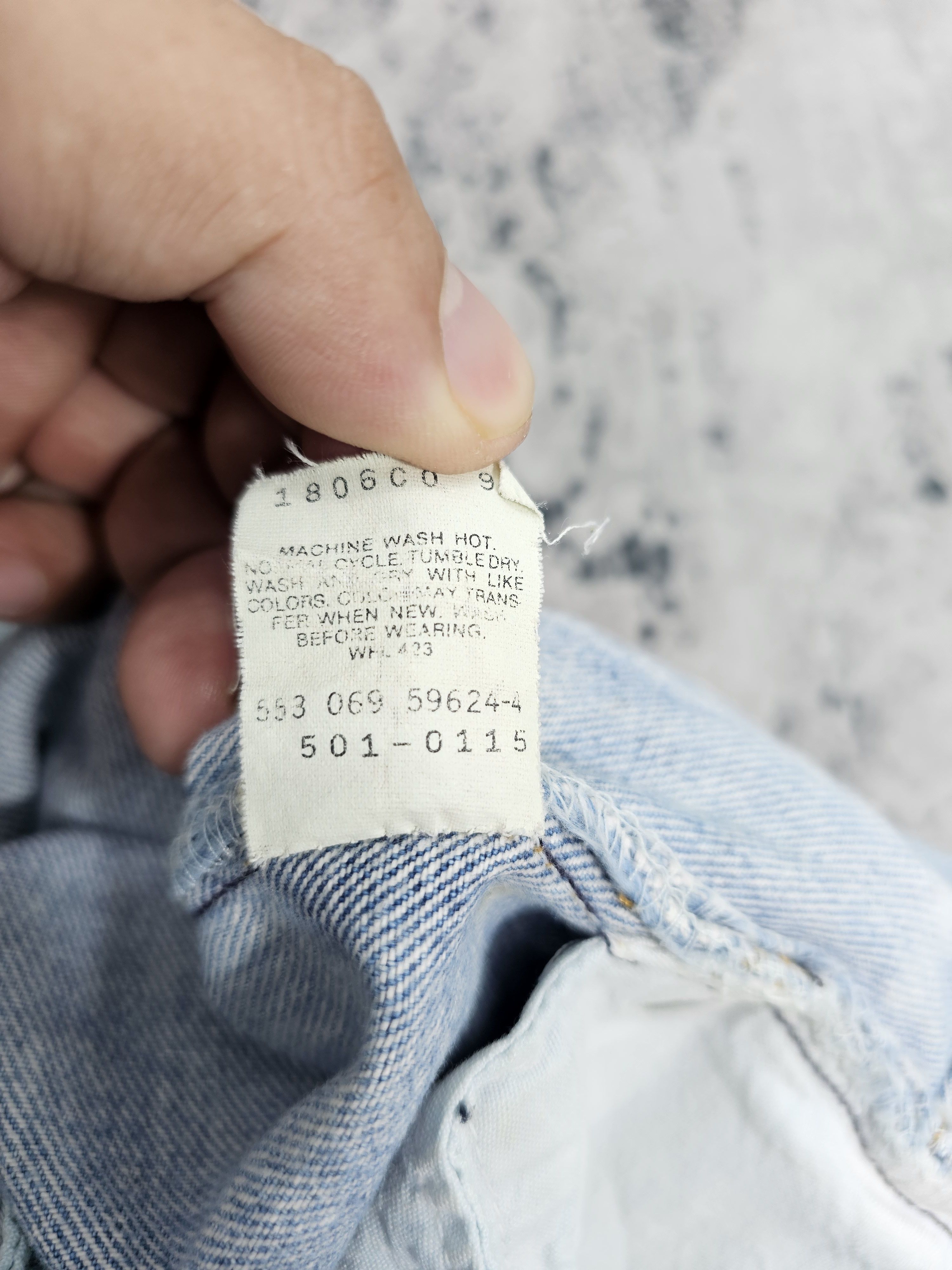 Levi's Vintage Clothing Vtg 90'S LEVIS 501 Light Blue Ripped Jeans Made In USA L0505 Size US 27 - 14 Thumbnail