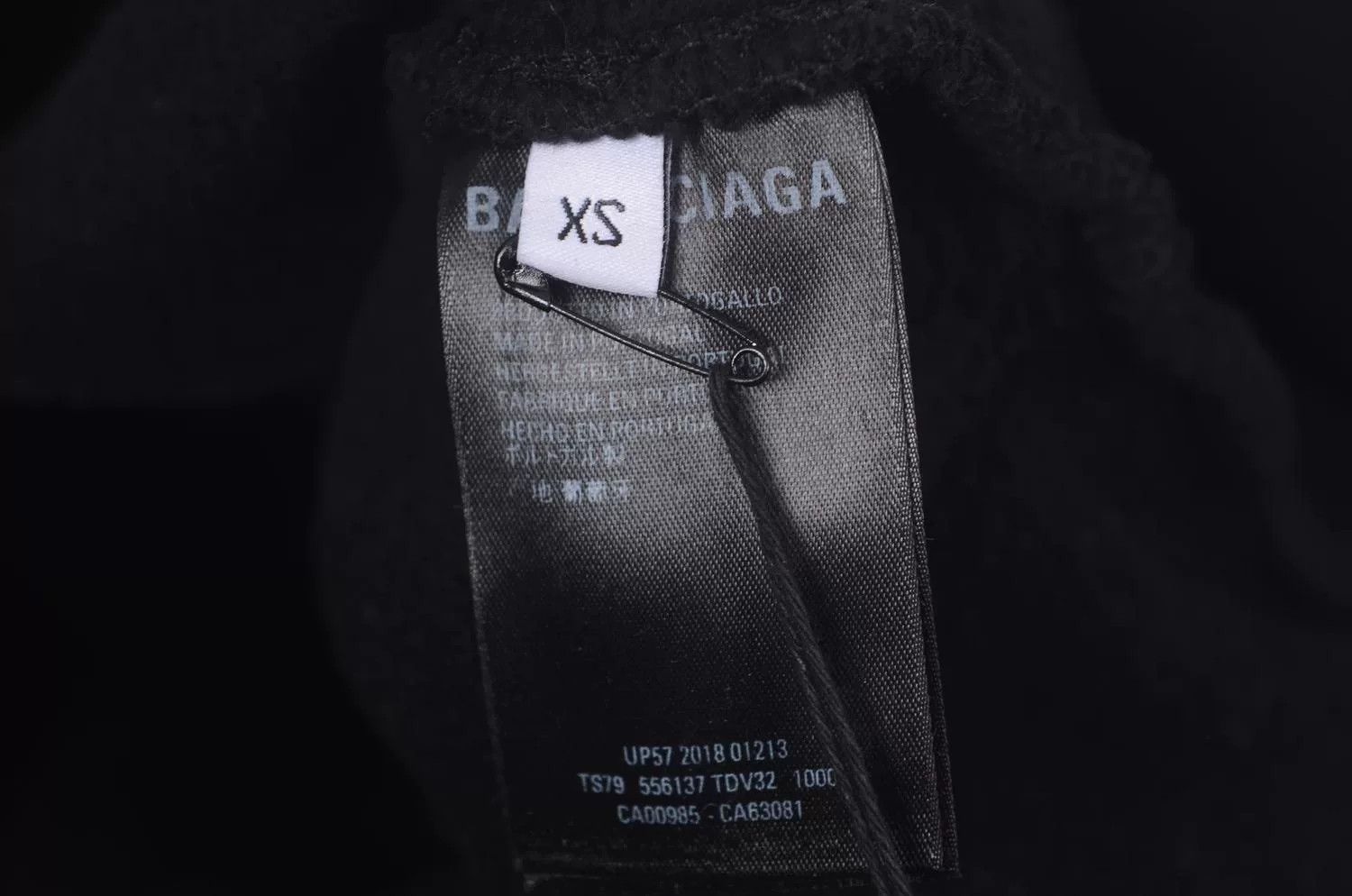 Balenciaga balenciaga black hoodie with plaid lining Size US M / EU 48-50 / 2 - 2 Thumbnail