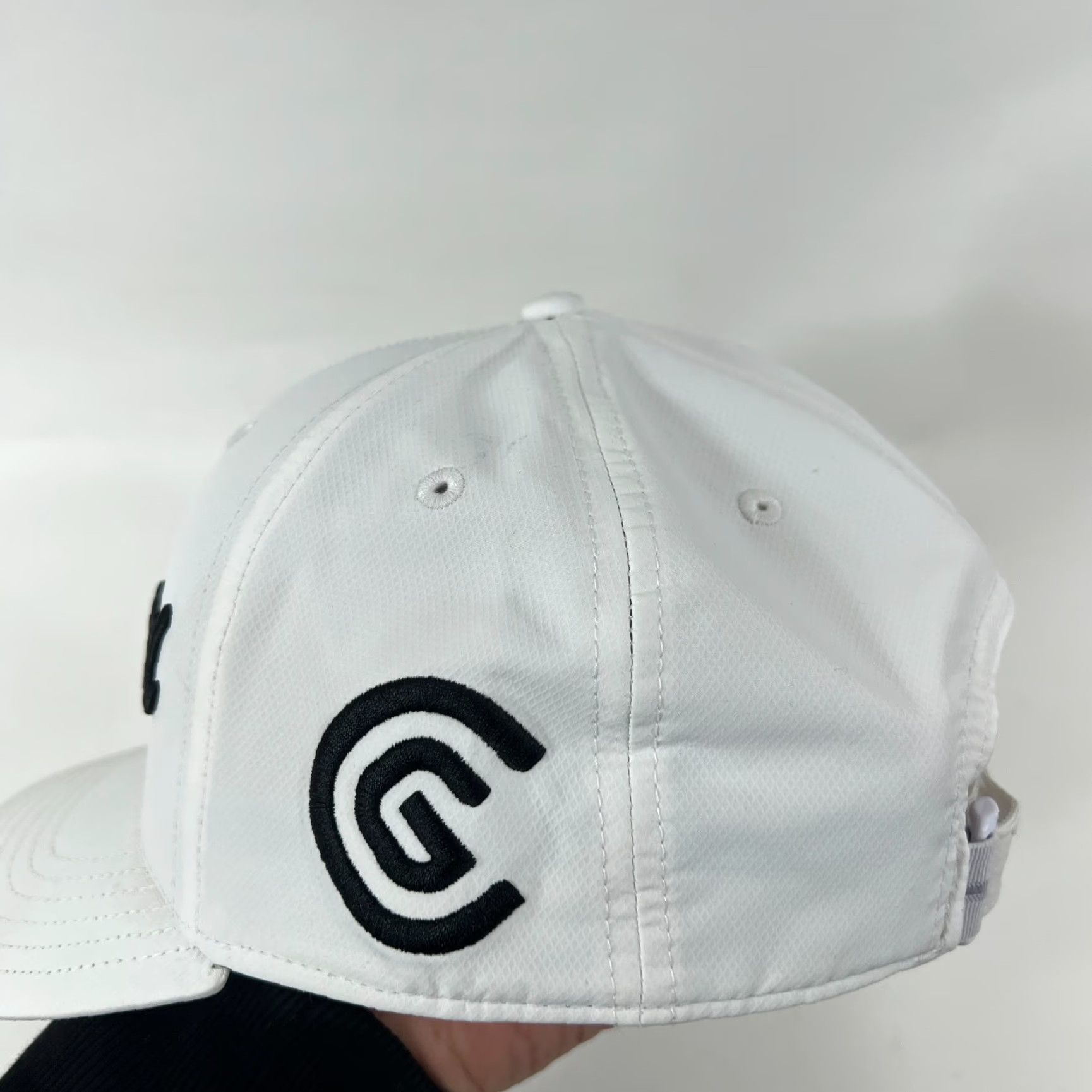Logo 7 Cleveland Golf Hat Cap Strap Back Mens White Embroidered Logo Golf Performance Size ONE SIZE - 6 Thumbnail