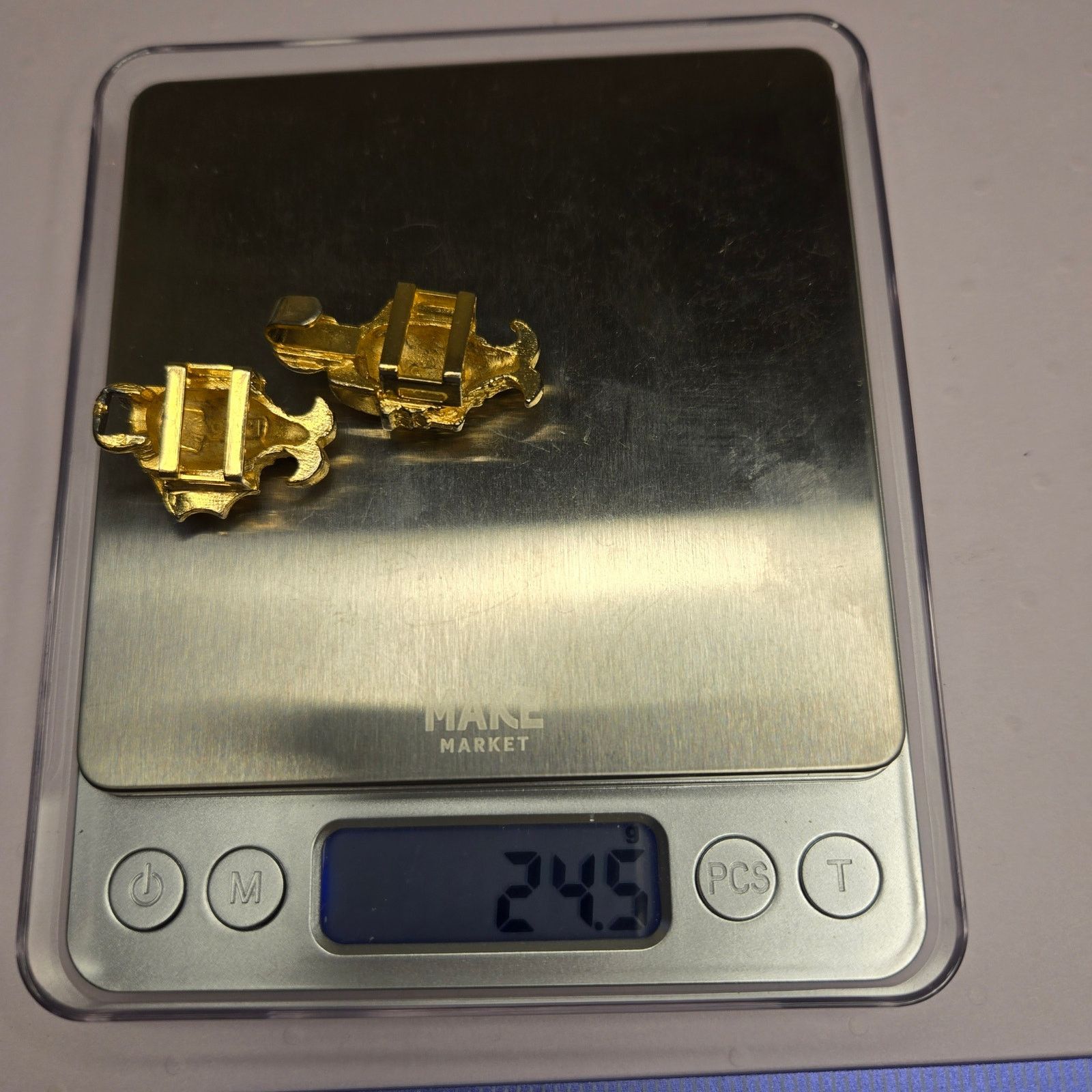 The Unbranded Brand Vintage Mimi Di N Signed Gold Tone Fish Belt Buckle Size ONE SIZE - 8 Thumbnail