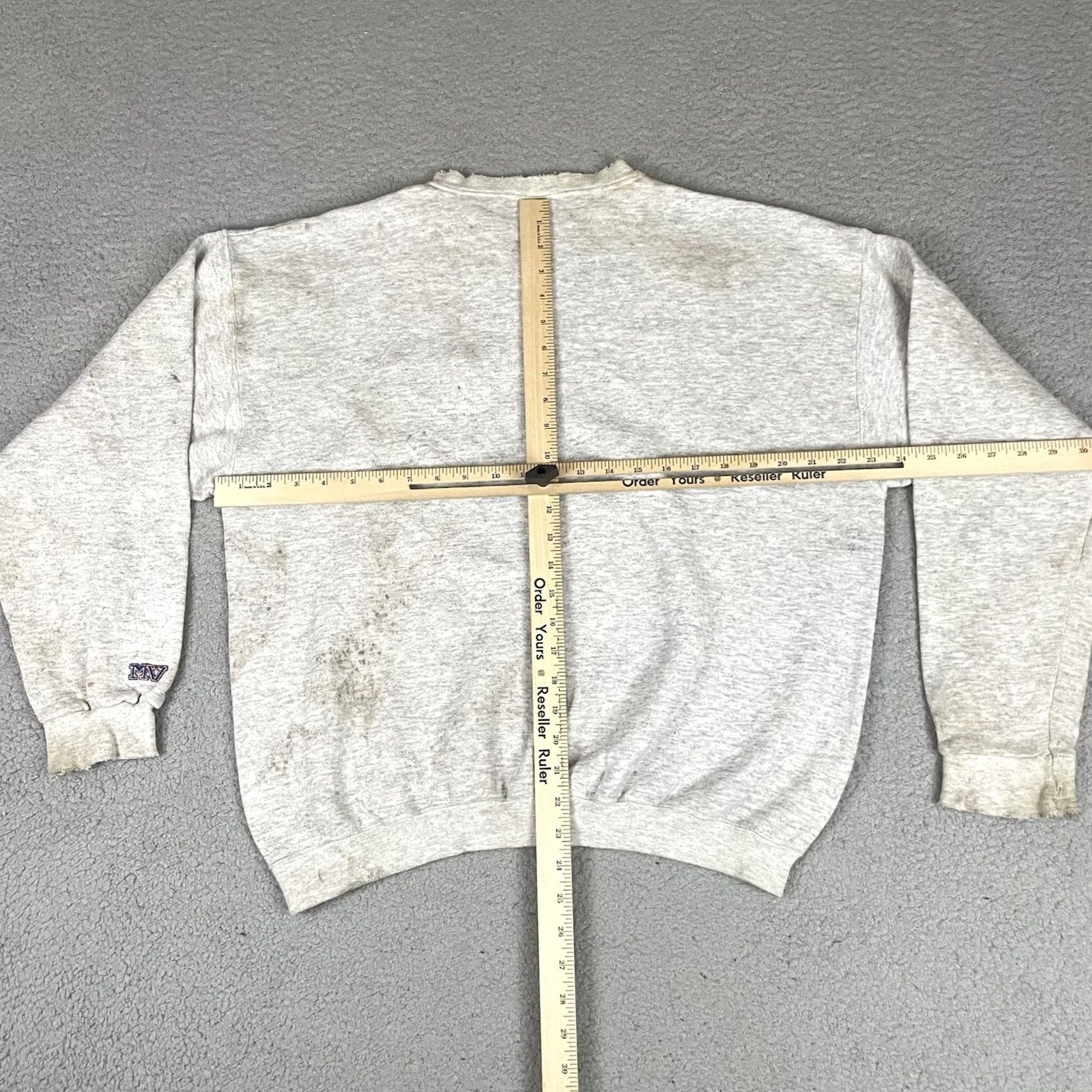 Vintage VINTAGE MV Sport Wynns Racing Sweatshirt Adult L Gray Embroidered 90s Grunge Hip Hop USA Shirt Mens Size US L / EU 52-54 / 3 - 6 Thumbnail