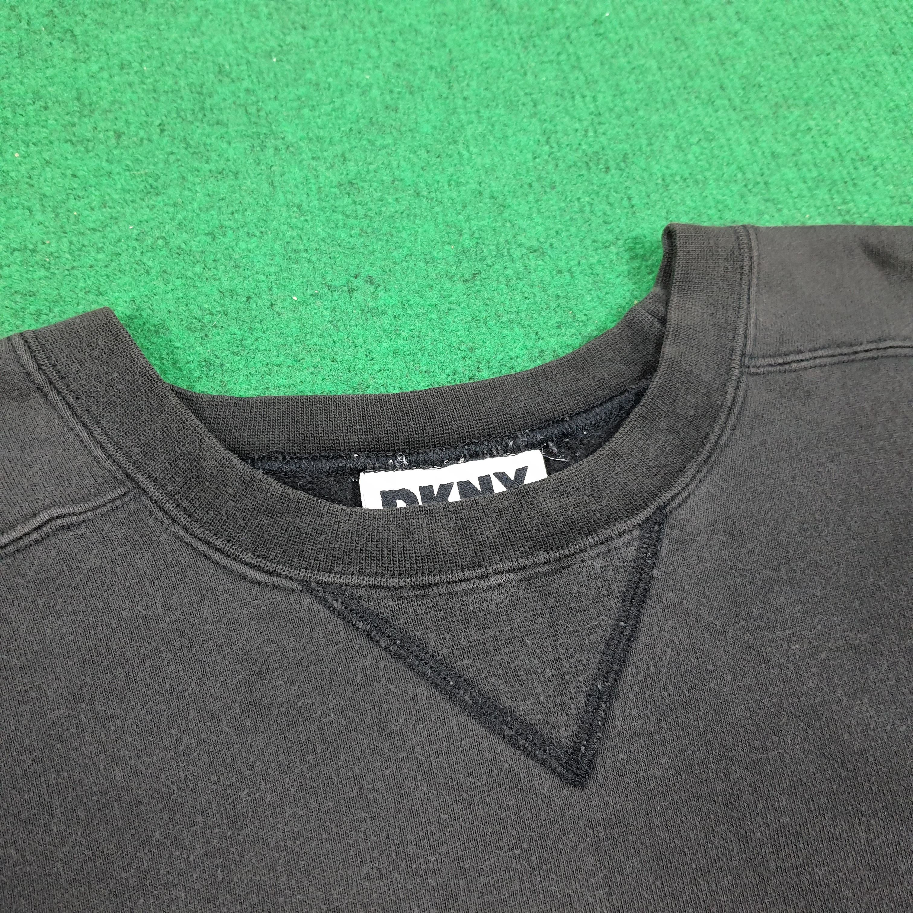 DKNY × Vintage Vintage DKNY Jeans Streetwear New York Sweatshirt Size US L / EU 52-54 / 3 - 4 Thumbnail
