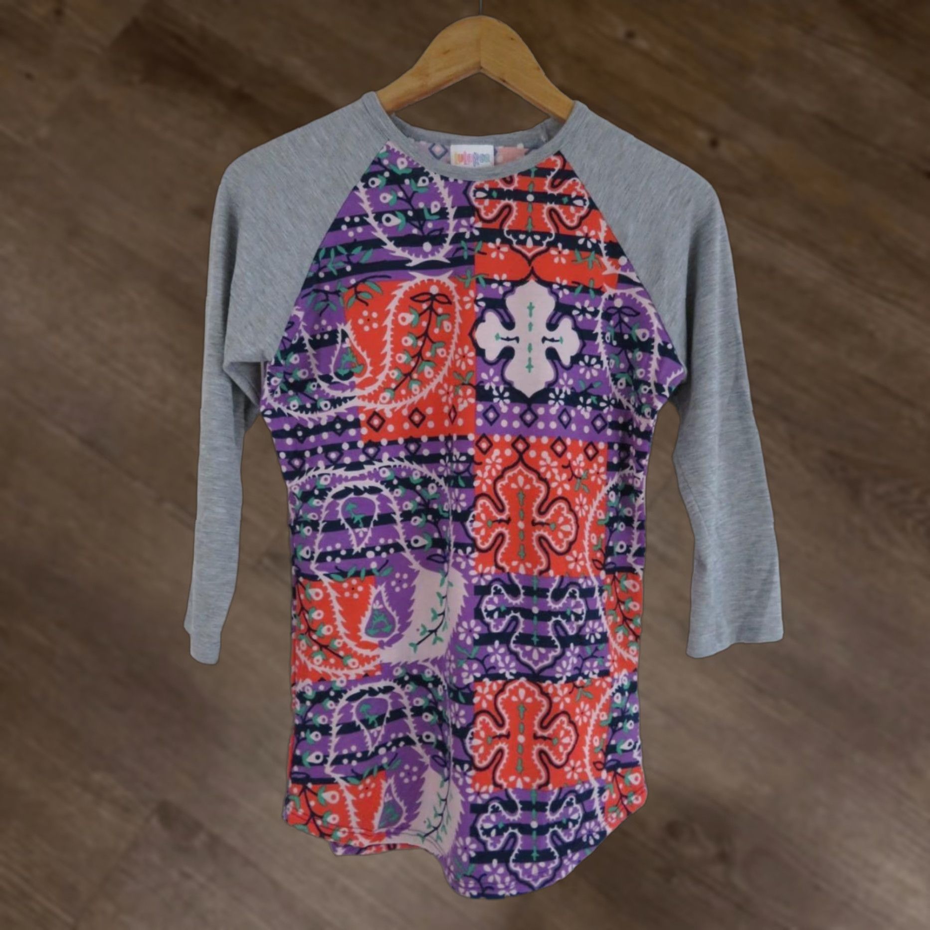 Vintage LuLaRoe Randy Shirt Top 2XS Stripes Baseball Tee T Paisley Floral LLR Womens Shirt XS? Size XXS / US 00 / IT 34 - 1 Thumbnail