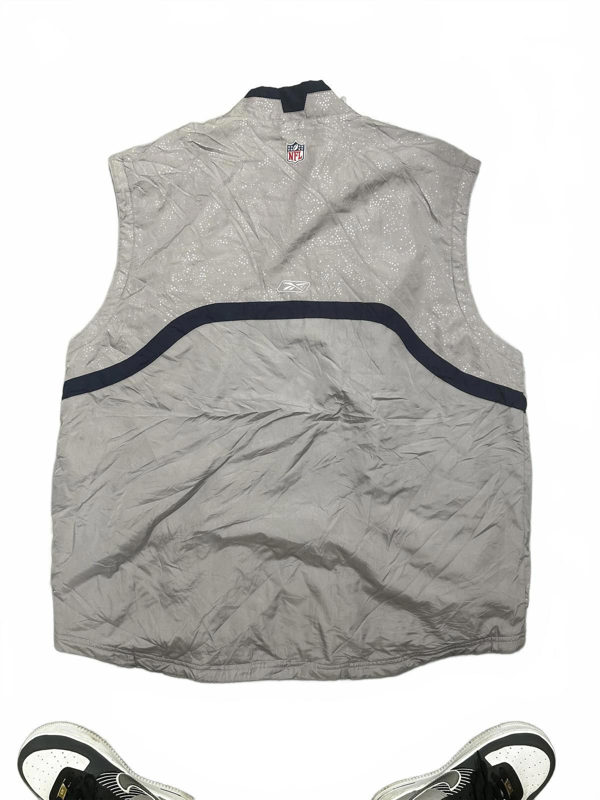 NFL New England Patriots Grey Puffer Vest – Lightweight Size US XXL / EU 58 / 5 - 2 Thumbnail