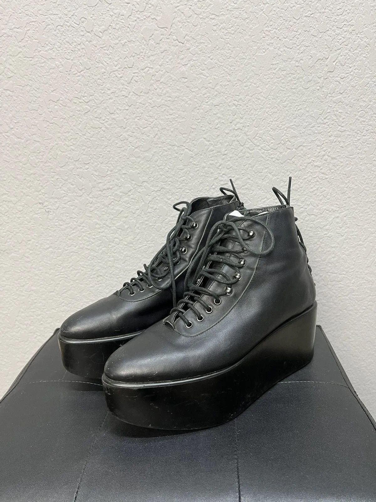 Belly Button Shoes | Grailed