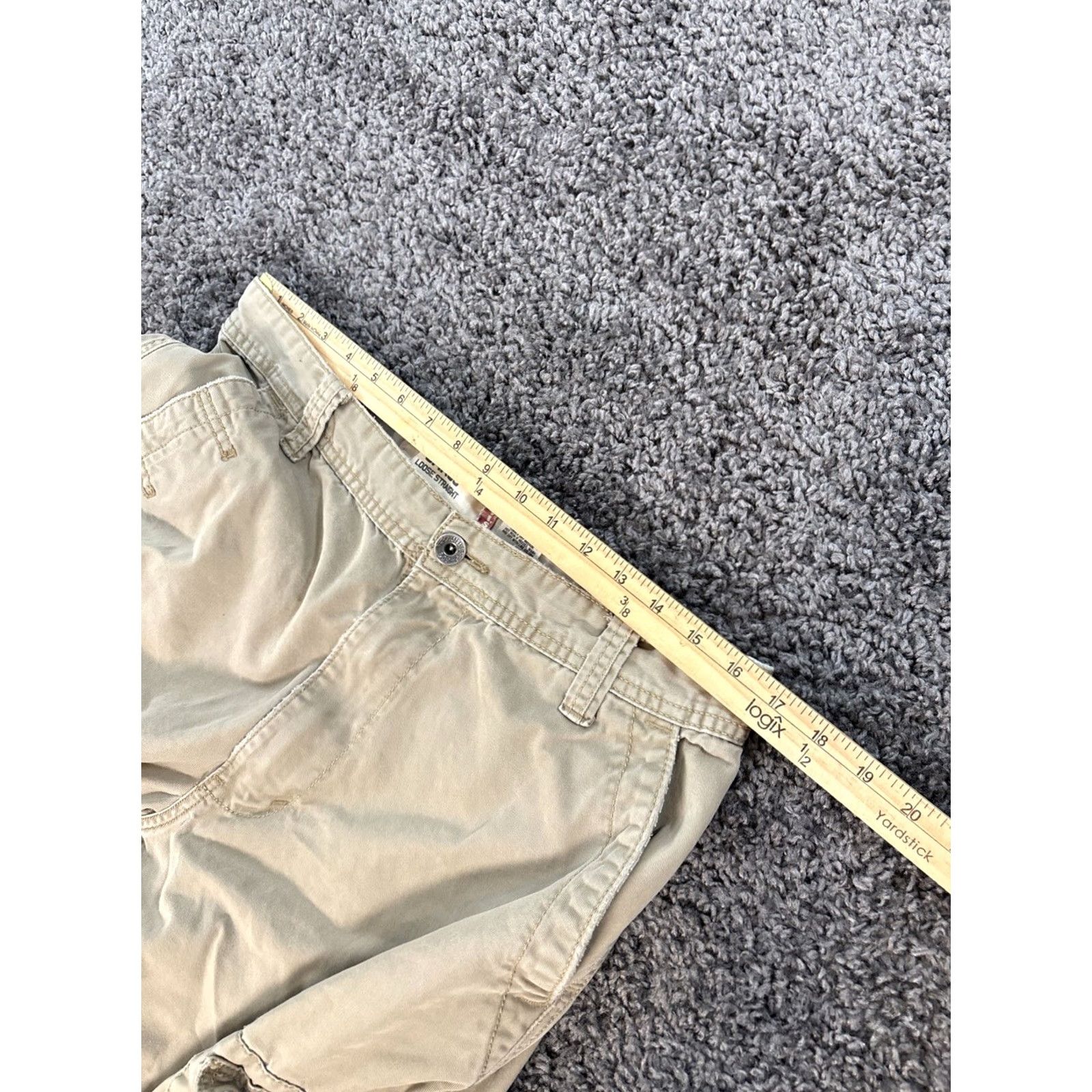 Levi's VINTAGE Levi's Cargo Pants Mens 34x31 Baggy Relaxed Beige Cotton 5-Pocket Y2K Camouflage Military Cargo Straight Pant Mens Size US 34 / EU 50 - 4 Thumbnail